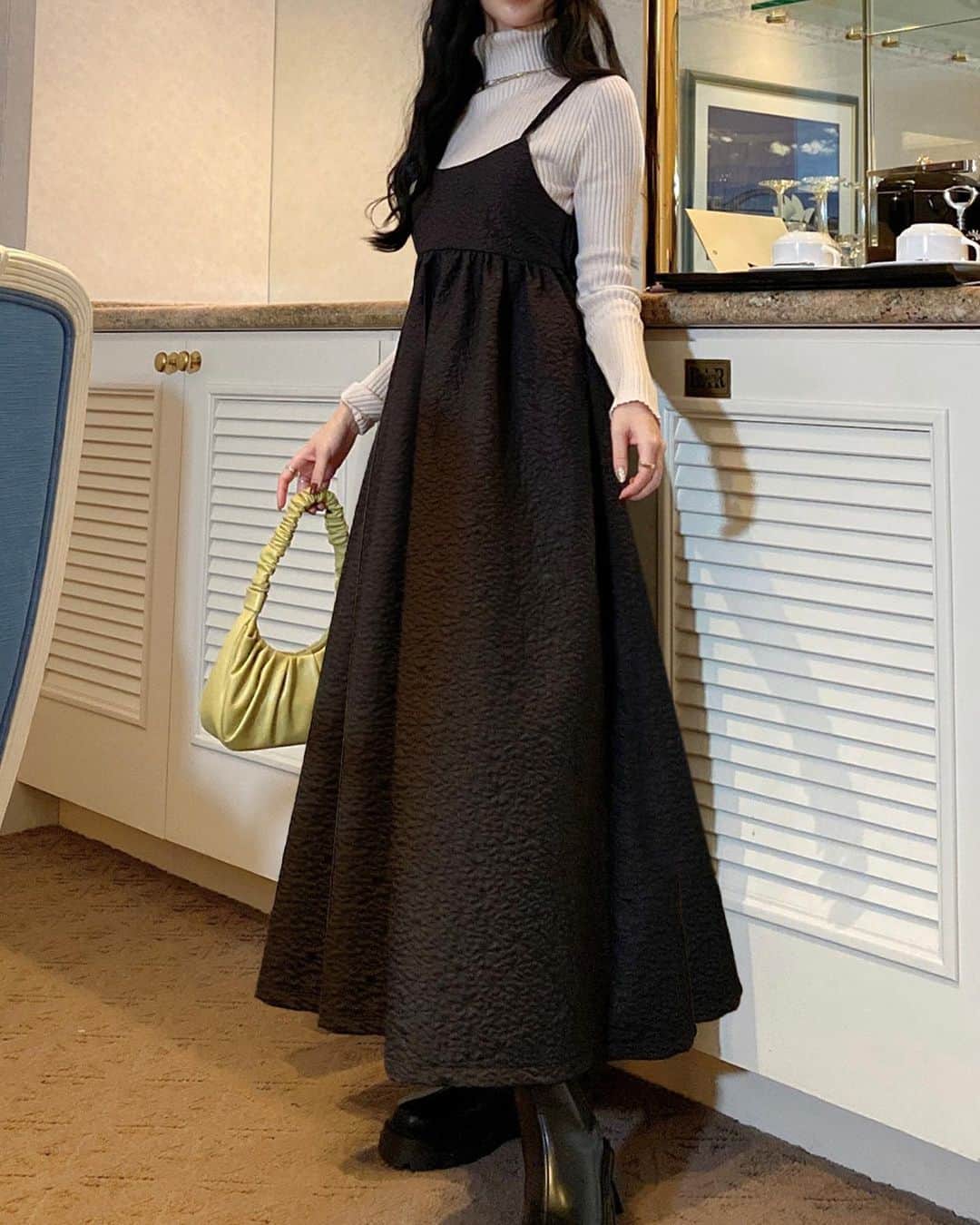 GRLさんのインスタグラム写真 - (GRLInstagram)「【👆画像をタップすると購入できるよ👆】  #outfit #ootd #outfitoftheday #girl #girls #fashion #coordinate #followme #オフショット #コーデ #コーディネート #grl #グレイル #プチプラ #ファストファッション #通販 #通販サイト #プチプラコーデ #ファッション #可愛い #かわいい #cute #grl購入品 #grlコーデ #グレイル購入品 #グレイルコーデ #ボーダートップス #キャミワンピ #ミリタリースカート」2月14日 16時00分 - grl_official