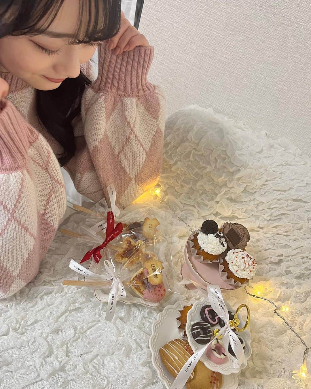 高比良由菜さんのインスタグラム写真 - (高比良由菜Instagram)「・ Happy Valentine🤎🤎  今年はお姉ちゃんと 4種類のお菓子を作ったよ🍪  時間かかっちゃったけど 美味しくできてよかった(><)  ∴∵∴ ୨୧ ∴∵∴ ୨୧ ∴∵∴ ୨୧ ∴∵∴ #高比良由菜#ゆなな#ニコモ#ニコラ#バレンタイン#お菓子#06」2月14日 20時14分 - yuna_takahira_official