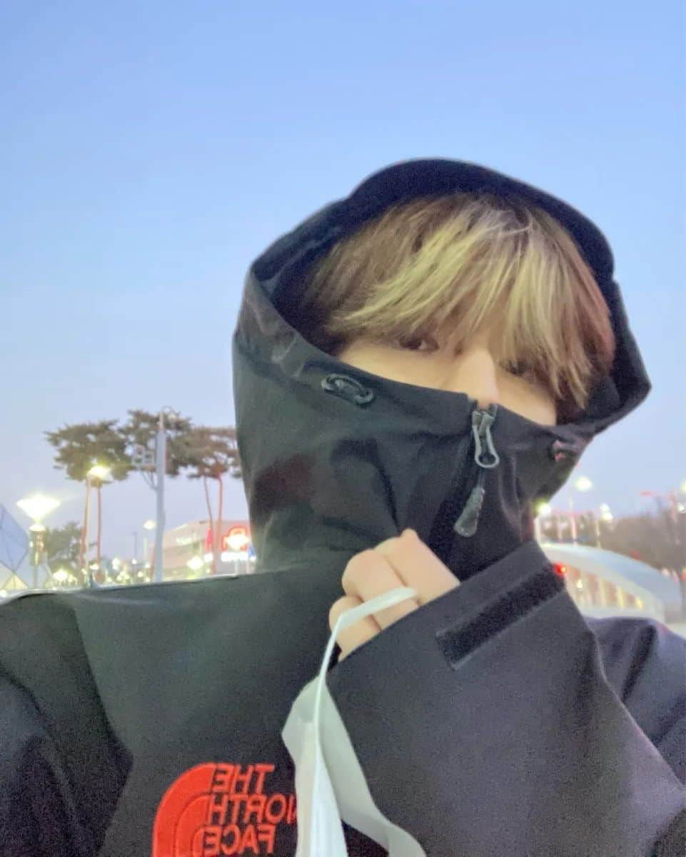 Stray Kidsさんのインスタグラム写真 - (Stray KidsInstagram)「✈️✈️✈️✈️✈️  #승스타그램」2月15日 19時52分 - realstraykids