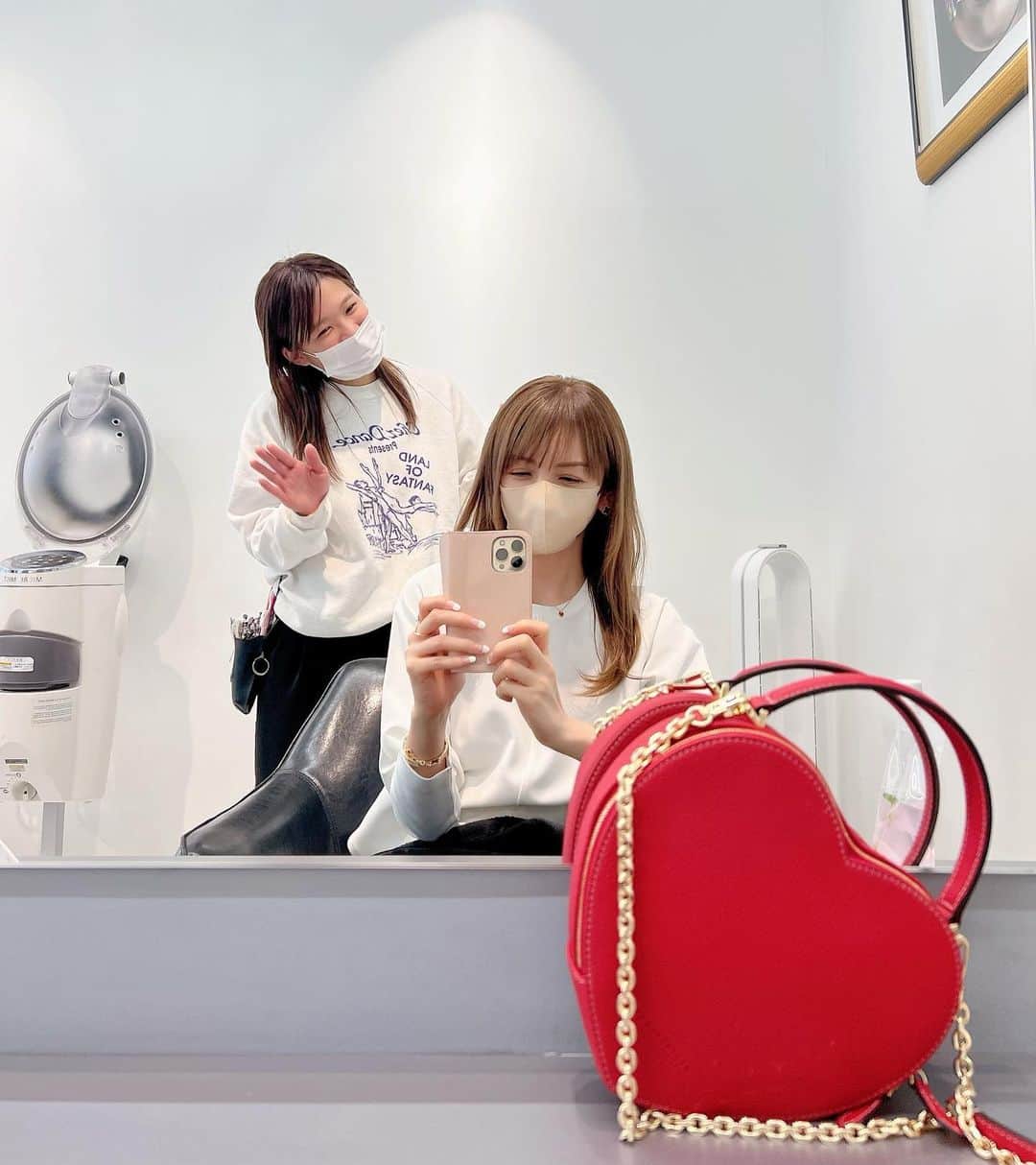 美香さんのインスタグラム写真 - (美香Instagram)「ボナの赤ハートBAG！ かわいすぎて 事件です ️ ️ ️ ️ ️ ️ ️
