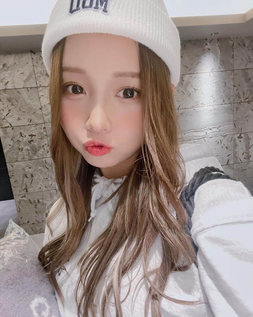 流那(ルナ)さんのインスタグラム写真 - (流那(ルナ)Instagram)「かわいって言葉モチベだから 言ってくれ！！！！！」2月16日 19時26分 - mm_runa