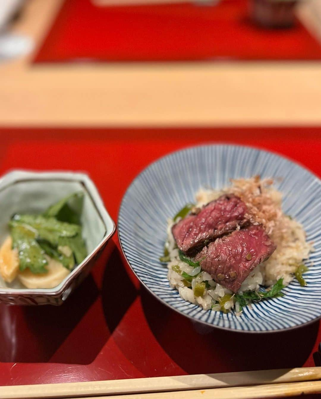 得あゆさんのインスタグラム写真 - (得あゆInstagram)「肉料理 狐の嫁入り🦊🥩 @kitsune_yomeiri_kyoto  フルコース頂きました❤️ 品数も14品ほどありかなら豪華！ コスパ素晴らしいです👏🏻👏🏻👏🏻 一品一品こだわりが伝わり、美味しい楽しい👏🏻✨  そして〆のご飯の時に………… 最後の🦊に会いたくて行っちゃうかも？笑  ・ ・ ・ ・ ・ ・ ・ ・ ・ ・ ・ ・ ・ ・ ・ ・ ・ ・ #狐の嫁入り#肉料理#焼肉#焼肉屋#京都#京都ごはん#京都グルメ#京都ランチ#京都ディナー#京都デート#京都駅グルメ#京都散策#お肉#肉食#肉食女子#お肉大好き#高級焼肉#kyotofood#kyotojapan#kyototrip#京都観光#関西グルメ#デート#夫婦デート#個室#個室ディナー#グルメ女子#食べ歩き#京都食べ歩き#映えグルメ」2月16日 21時31分 - tokuayu819