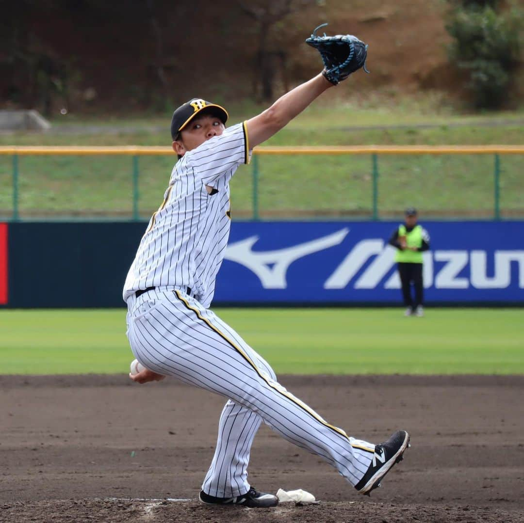 阪神タイガースさんのインスタグラム写真 - (阪神タイガースInstagram)「2月16日、宜野座村野球場での春季キャンプの様子・投手編です！ #青柳晃洋 選手 #キー太  #ジェレミービーズリー 選手 #カイルケラー 選手 #伊藤将司 選手 #岩崎優 選手 #岡留英貴 選手 #ブライアンケラー 選手 #才木浩人 選手 #西純矢 選手 #岩貞祐太 選手 #阪神タイガース  #宜野座キャンプ  #ARE ★キャンプ中継は#虎テレ で！」2月16日 23時13分 - hanshintigers_official