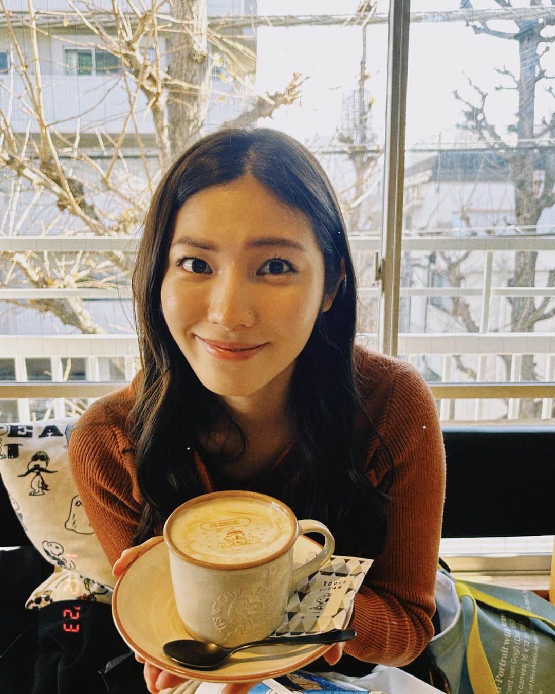 立石晴香さんのインスタグラム写真 - (立石晴香Instagram)「スヌーピーカフェ☕️ この週末は東京は少し暖かいようです🌸 みなさんも良い週末を☺️  #cafe #スヌーピーカフェ中目黒」2月18日 11時39分 - haruka_tateishi