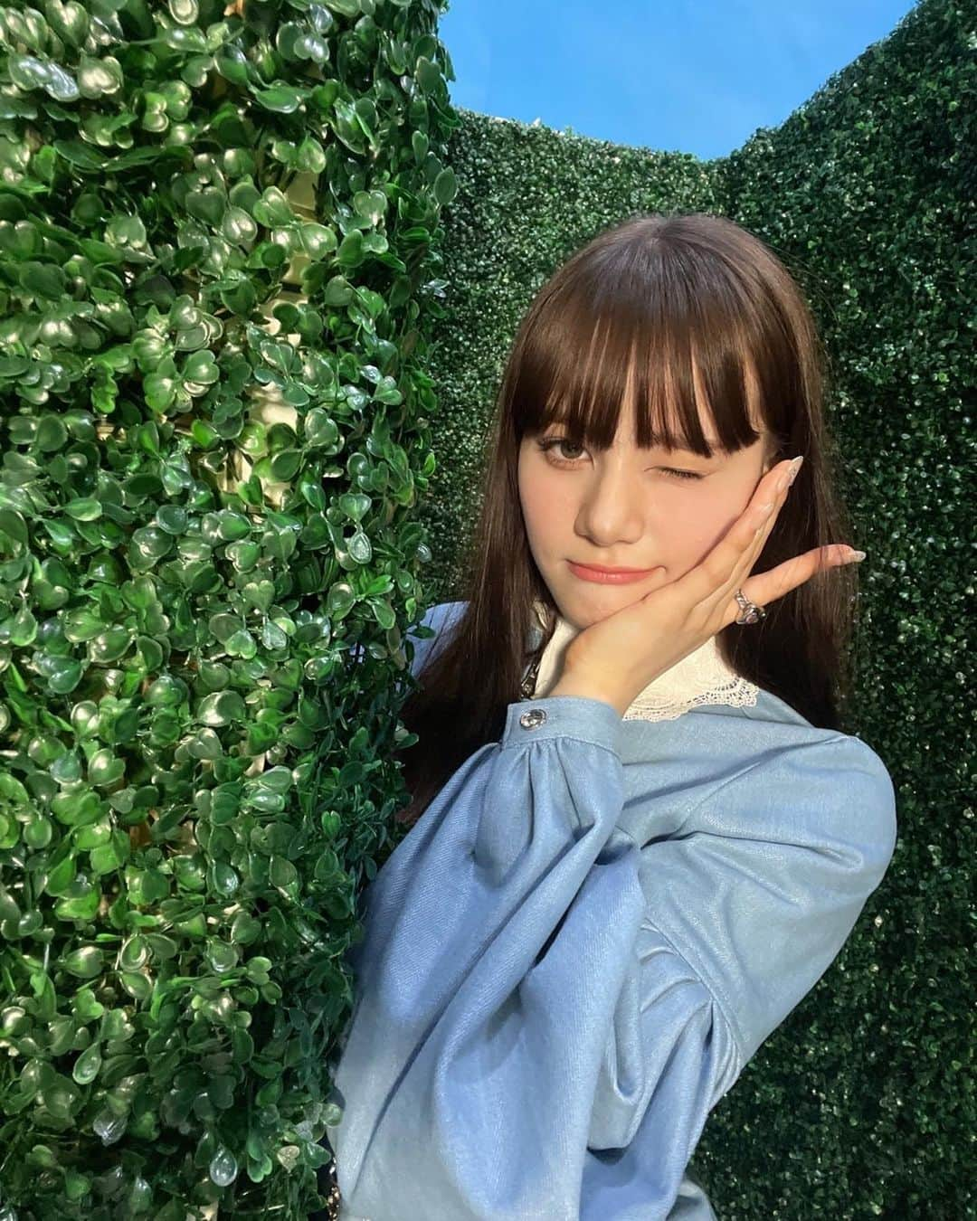 NiziUさんのインスタグラム写真 - (NiziUInstagram)「🌳⛲️🌳」2月19日 18時01分 - niziu_artist_official