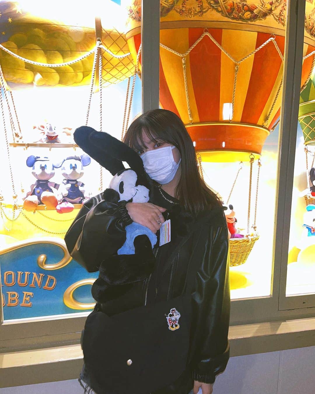 高梨優佳さんのインスタグラム写真 - (高梨優佳Instagram)「この前Disney 行ったときの ( ᐪ ᐪ )🤍  最近 この2人 会いすぎ 🍊！」2月19日 19時46分 - yukaaa0721xx