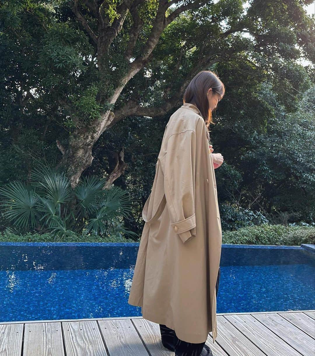 丸林広奈さんのインスタグラム写真 - (丸林広奈Instagram)「旅コーデ🤍 暖かい週末だったからMARNOトレンチ着れた🥰」2月19日 21時22分 - hironamarubayashi