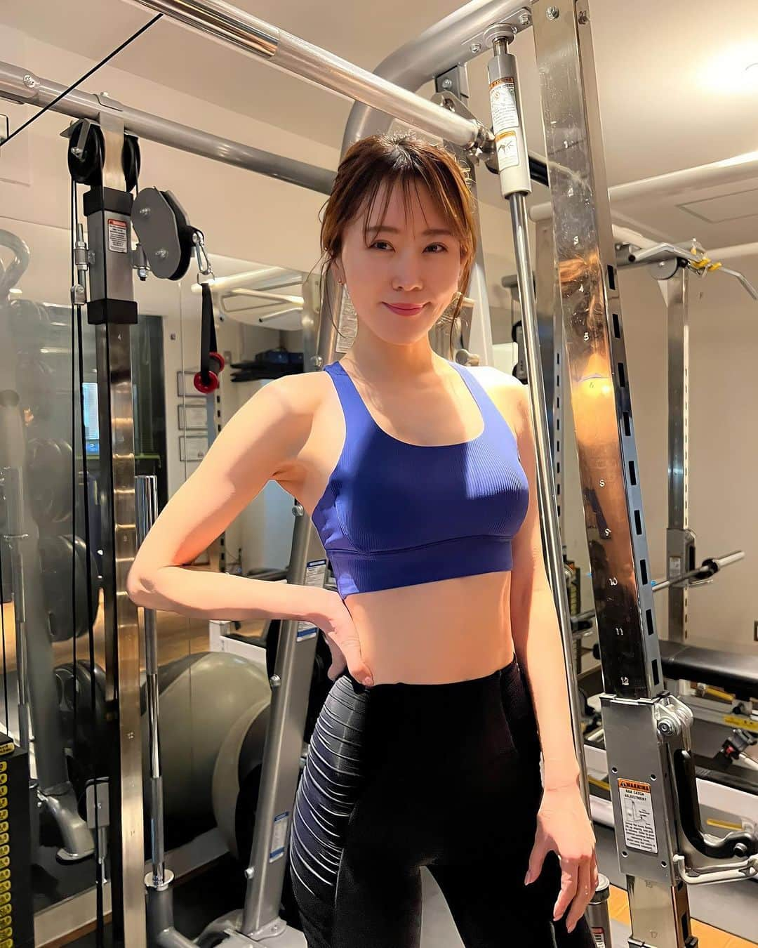 佐野真彩さんのインスタグラム写真 - (佐野真彩Instagram)「new traning wear！ 安定の @lululemonjp ♡ 大好きすぎて男性にも女性にもおすすめしてます☺︎ とくに女性にはレギンスを試して欲しい... 質感最高◎  #lululemonjp  #ルルレモン　#トレーニングウェア　#traningwear #fitnessgirl #フィットネス女子　#佐野トレーニングコーデ」2月20日 7時11分 - sano.maya