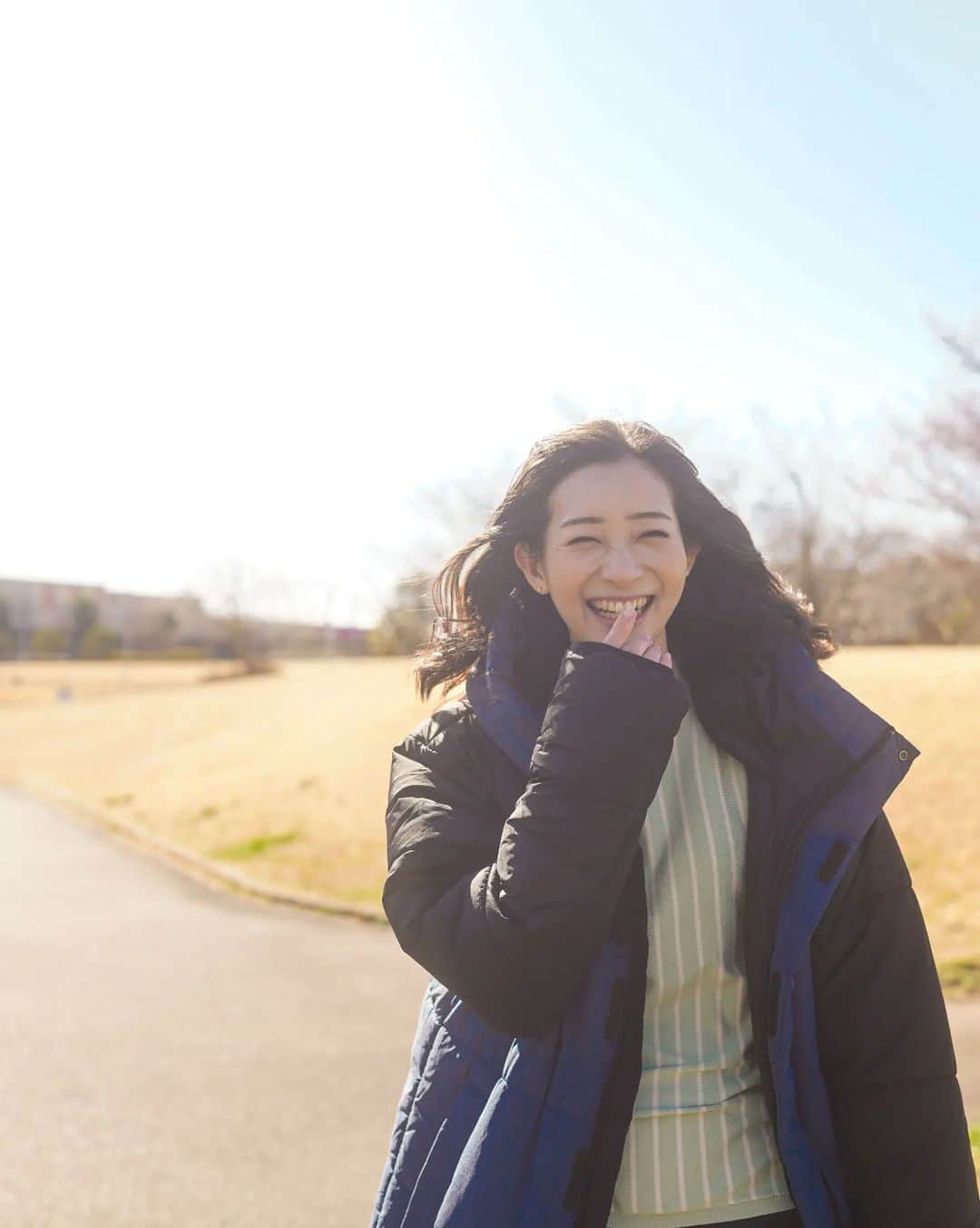 足立梨花さんのインスタグラム写真 - (足立梨花Instagram)「⛅️  まだまだ髪の毛を切ったことに驚かれる日々、、、  #Smgカメラ」2月23日 18時10分 - adacchee