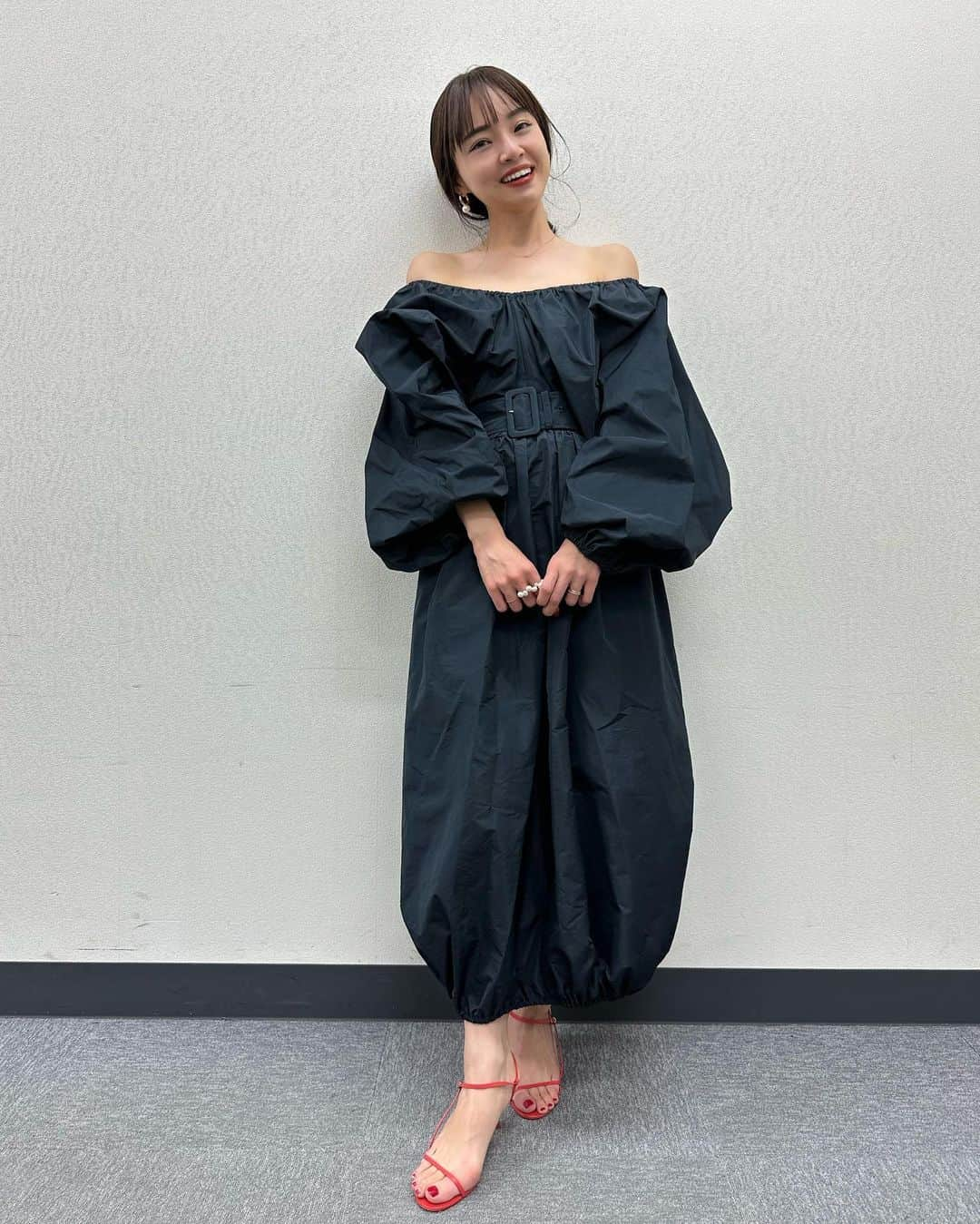 春名亜美さんのインスタグラム写真 - (春名亜美Instagram)「本日の @mallage_shobu_official でのトークショーに足を運んで下さった皆様… 本当に本当にありがとうございました🙇🏻‍♀️❤️  大好きなスキンケアやコスメのお話を楽しくさせて頂きました🥰 ついつい楽しくなっちゃって、しゃべりすぎたな😇  息子達も応援しに来てくれて、嬉しかった☺️❤️  今日のお洋服は @patou でした👗  #モラージュ菖蒲」2月23日 22時23分 - amiharunaami