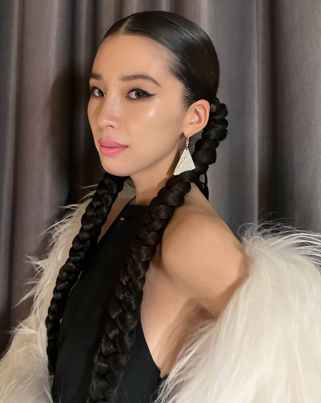 アイリーン・キムさんのインスタグラム写真 - (アイリーン・キムInstagram)「굿밤🌙✨」2月24日 9時05分 - ireneisgood