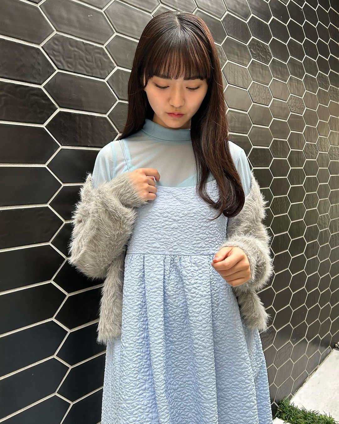 豊田留妃さんのインスタグラム写真 - (豊田留妃Instagram)「@wclosetwearsinc のキャミワンピ🥣 ライトブルーかわいすぎる🦙 爽やかな色で気分は春先取り〜  #wcloset #run_clothes #ootd」2月24日 19時18分 - runstagram_717