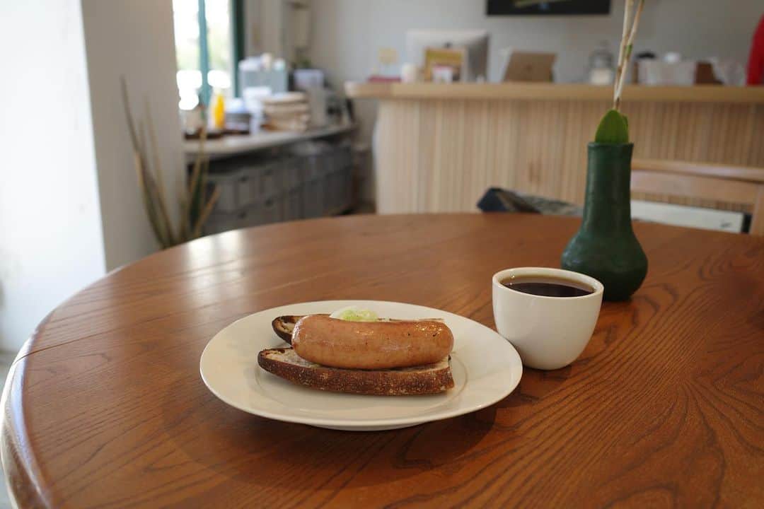 石井輝明さんのインスタグラム写真 - (石井輝明Instagram)「兵庫、六甲。 めちゃくちゃ良かった。 それはそれは素敵だった。 全てが良かった。  明日、有楽町にて新ネタライブがあります。 来て欲しいので、来てください。 何卒よろしくお願いします。  #csew #cafe #coffee #カフェ #コーヒー #喫茶店 #兵庫カフェ #六甲カフェ #カフェ芸人」2月24日 20時54分 - comandanteishii