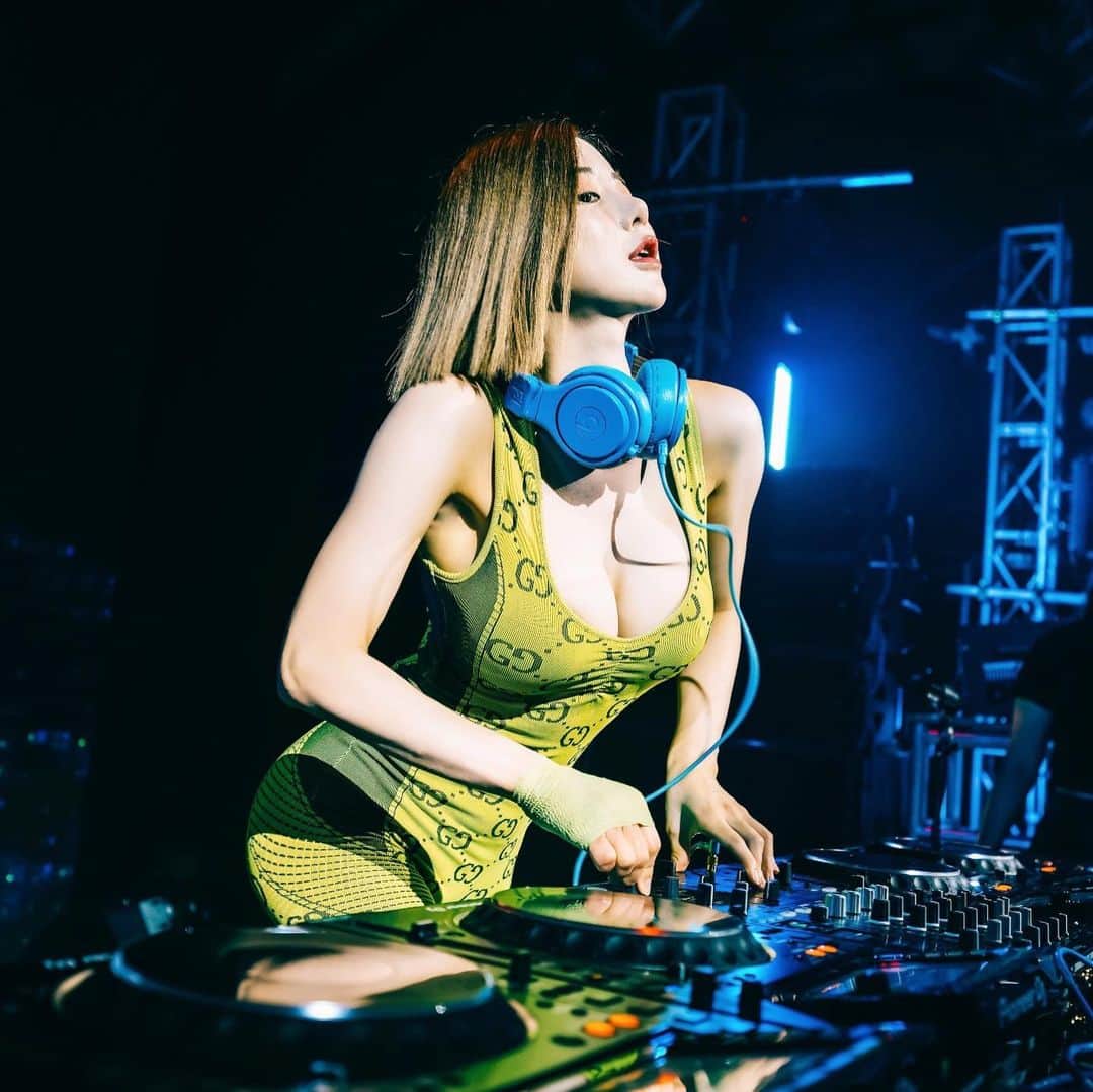 Dj Sodaさんのインスタグラム写真 - (Dj SodaInstagram)「💚💙💚💙💚💙💚💙」2月24日 22時50分 - deejaysoda