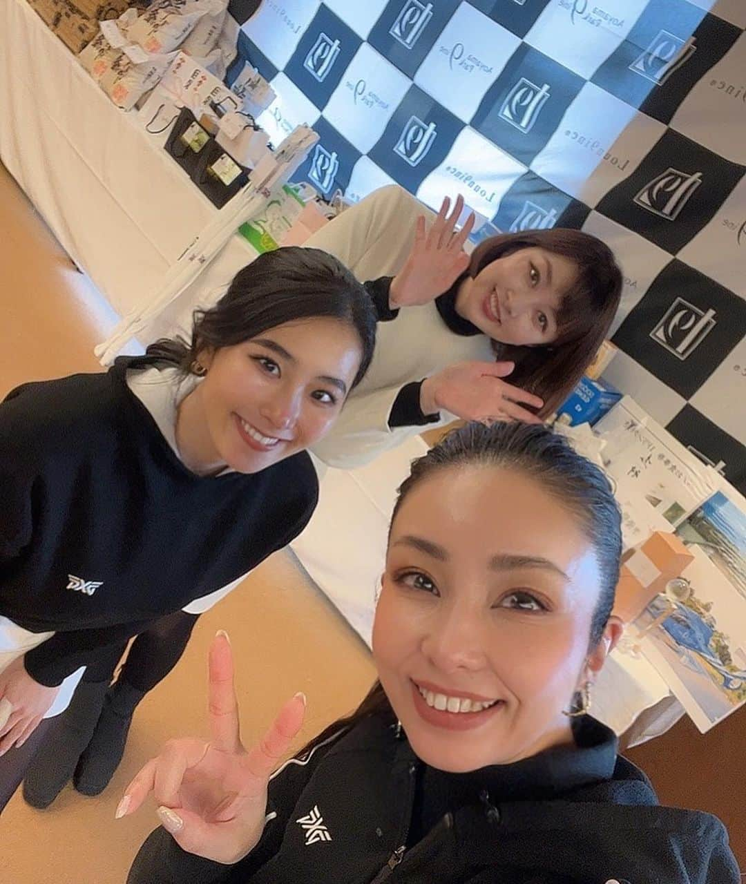 相沢礼子さんのインスタグラム写真 - (相沢礼子Instagram)「高性能なシュミレーション機器が搭載された @loun9ine 様の　#ゴルフコンペ の司会をさせて頂きました🥹  ありがとうございます🥹  @loun9ine 様は、 #完全個室 の #会員制ゴルフラウンジ です^ ^  #AI による #骨格解析機能 、 「　#AIGIAシステム 」が導入された最高峰の #シュミレーションゴルフラウンジ です⛳️  ゴルフコンペの会場は、 #イーグルポイント さん🏌️‍♂️  なんと、 #Loun9ine  様の #ヘリコプター 🚁に乗せて頂き、会場まで送迎して下さいました🥹凄すぎますね🥹 車で1時間半くらいかかるところをヘリコプターで17分くらいで到着⛳️感動してしまいました🥹私まで乗せて頂きすみませんありがとうございます🚁🥹  景品も豪華で　#ハワイ の宿泊券などなど盛り沢山🤭‼️  Loun9ine 様の凄さを改めて実感しましたぁ🥹‼️  ホームページもぜひご覧ください^ ^♡  @loun9ine  #ラウンジナイン #ゴルフ #golf #sport  #helicopter #photooftheday  #photography  #happy  #centforce  #セントフォース　 #ミス日本　 #相沢礼子」2月24日 23時17分 - reikoaizawa828