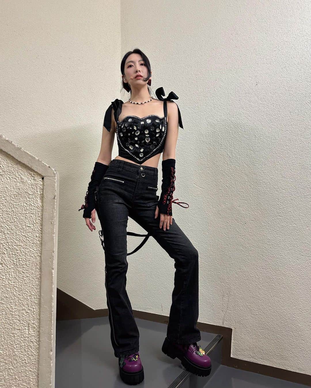 知英さんのインスタグラム写真 - (知英Instagram)「🐈‍⬛♥️👋🏻💨」2月24日 23時25分 - kkangjji_
