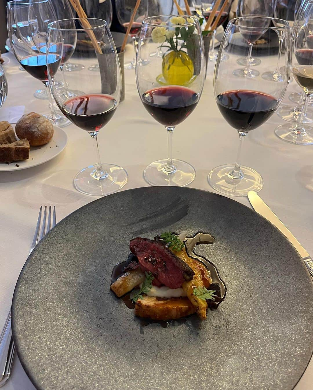 丸林広奈さんのインスタグラム写真 - (丸林広奈Instagram)「Wine tasting event🍷 BIBI GRAETZのItaly wineとそのワインに合うお食事をエトゥルスキにて堪能。 終始至福のひとときでした…♡  @bibigraetz  @pieroth_japan」2月25日 17時18分 - hironamarubayashi