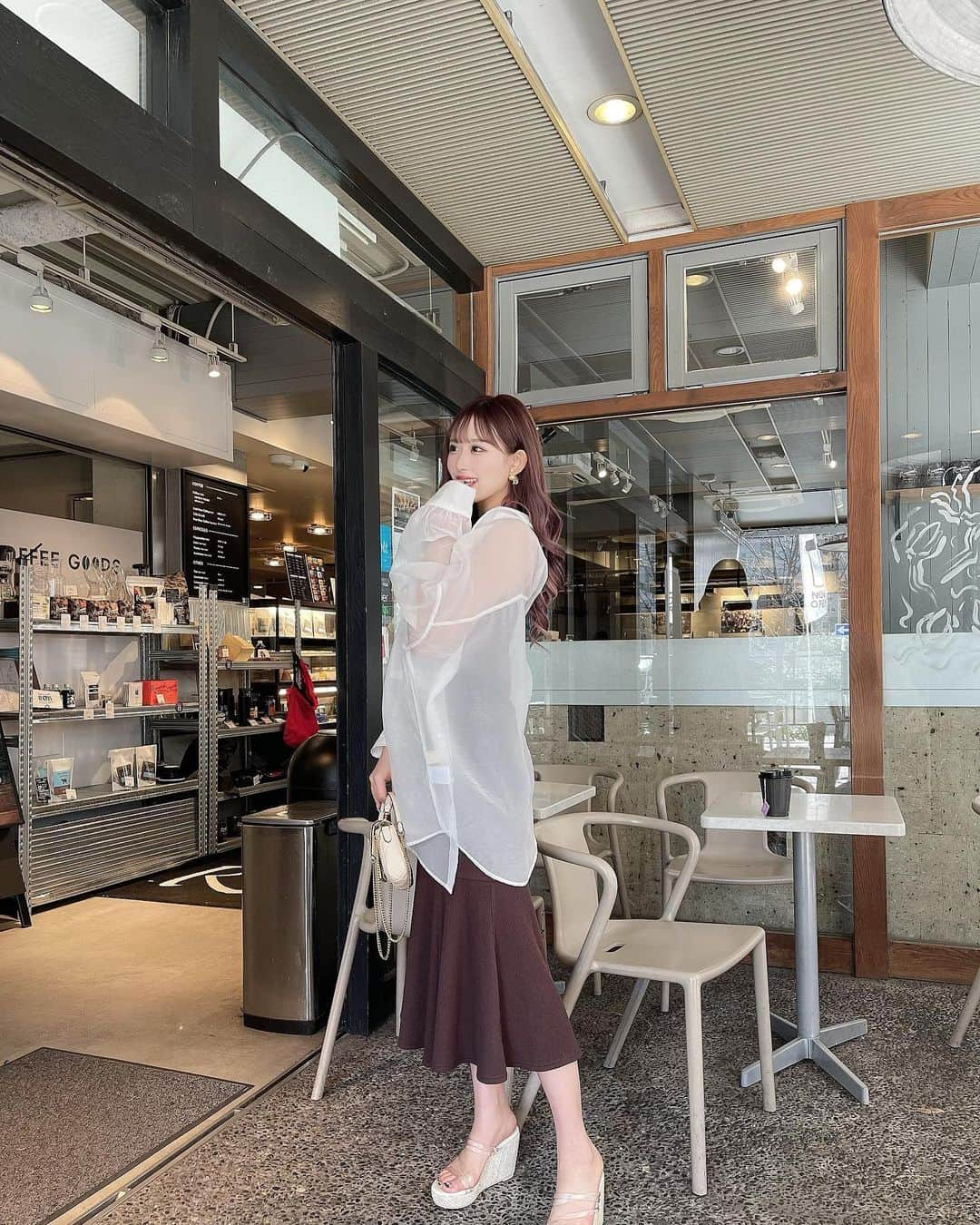 伊藤桃々さんのインスタグラム写真 - (伊藤桃々Instagram)「ニコニコ☕️🤍」2月25日 21時09分 - __peachstagram__