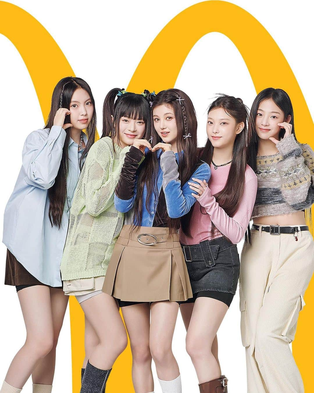 NewJeansさんのインスタグラム写真 - (NewJeansInstagram)「New face of @mcdonalds_kr badabababa🎶  #광고 #mcdonalds  #NewJeans #뉴진스」2月27日 13時00分 - newjeans_official