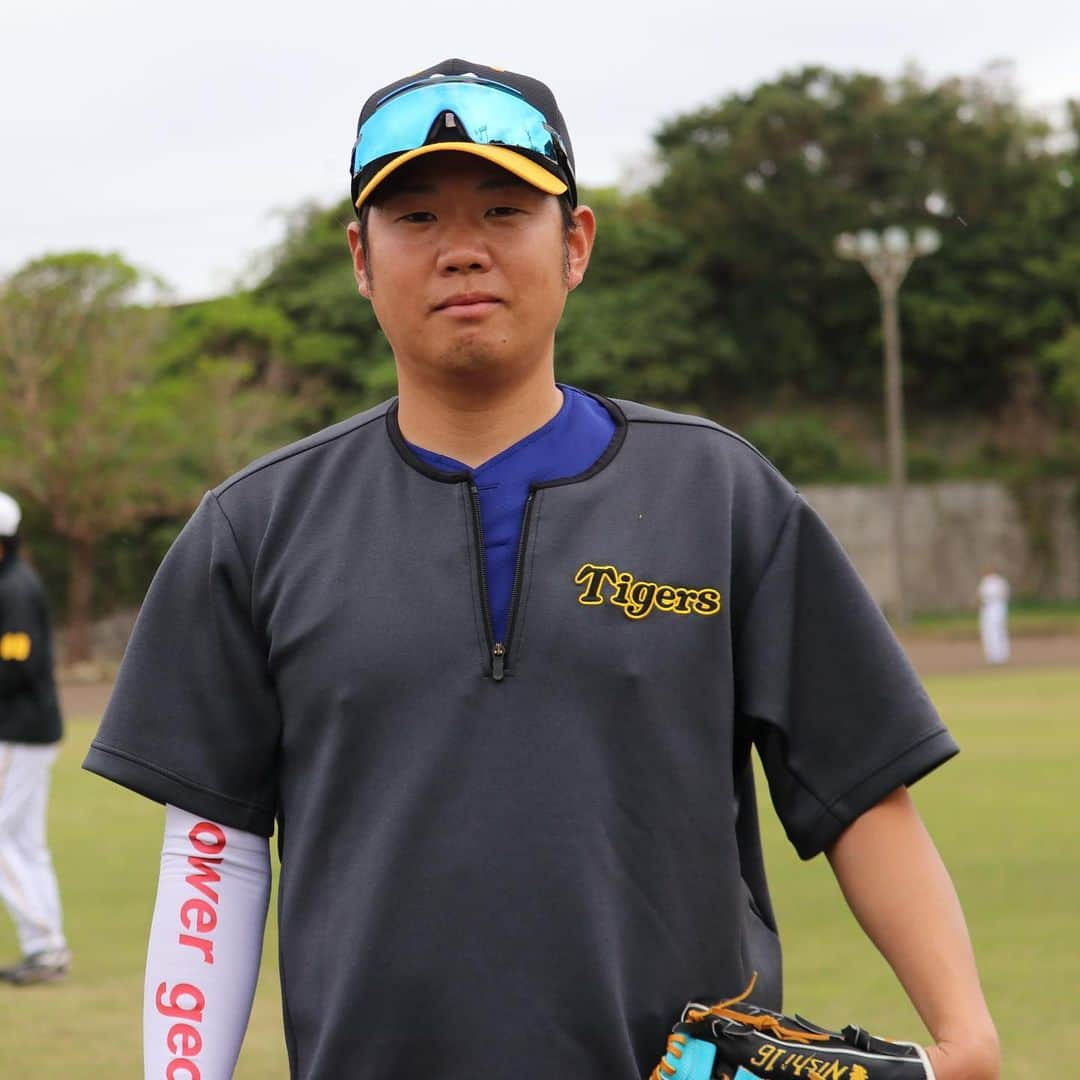 阪神タイガースさんのインスタグラム写真 - (阪神タイガースInstagram)「2月27日、春季キャンプ最終日の様子・投手編です！ #青柳晃洋 選手 #岩崎優 選手 #伊藤将司 選手 #安藤優也 コーチ #久保田智之 コーチ #岡留英貴 選手 #茨木秀俊 選手 #門別啓人 選手 #望月惇志 選手 #渡邉雄大 選手 #馬場皐輔 選手 #村上頌樹 選手 #西勇輝 選手 #才木浩人 選手 #西純矢 選手 #岩貞祐太 選手 #阪神タイガース  #宜野座キャンプ #具志川キャンプ  #ARE」2月27日 22時16分 - hanshintigers_official