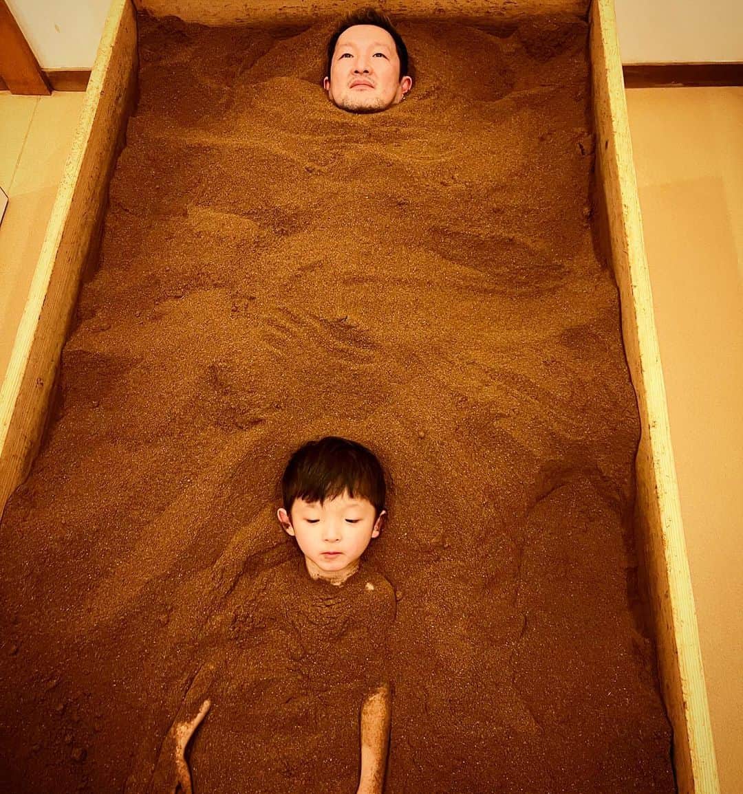 中村獅童さんのインスタグラム写真 - (中村獅童Instagram)「親子酵素風呂 #陽喜 #獅童」2月28日 9時28分 - shido_nakamura