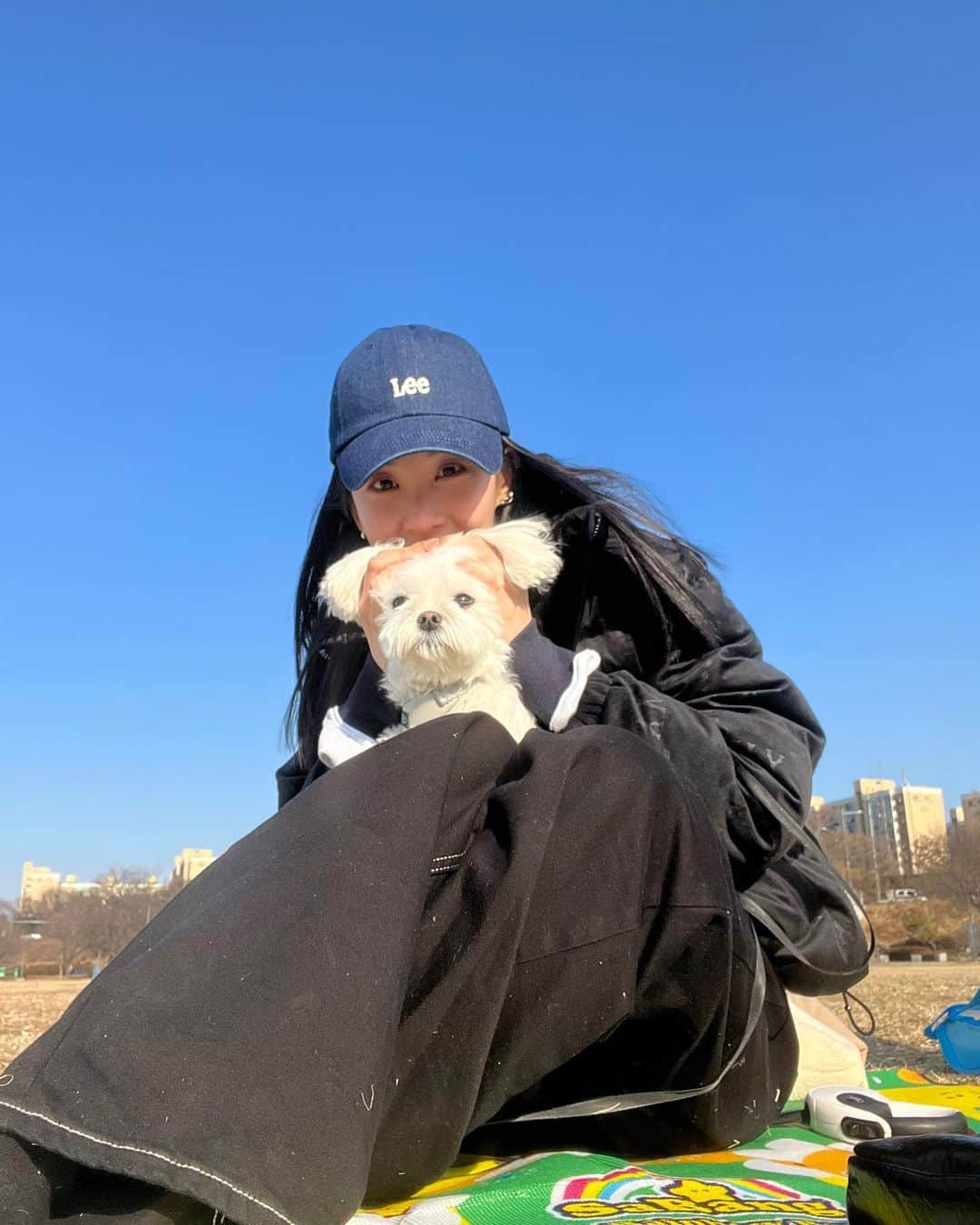 ソヒョンさんのインスタグラム写真 - (ソヒョンInstagram)「털뚱이 검정콩 세개🐶」2月28日 13時17分 - seojuhyun_s