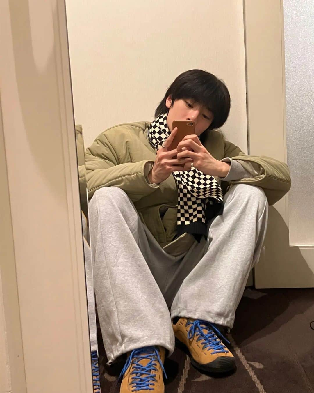 Stray Kidsさんのインスタグラム写真 - (Stray KidsInstagram)「🔳🔲  #StrayKids#STAY#OOTD#IN스타그램#🦊」2月28日 19時49分 - realstraykids