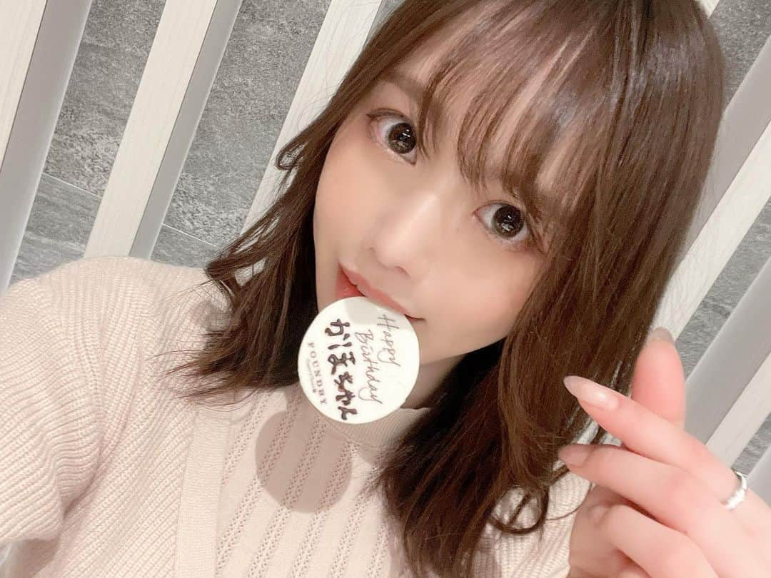 朝比奈果歩さんのインスタグラム写真 - (朝比奈果歩Instagram)「おはもに🌸 、 、 朝比奈レベルアップーなお写真（笑） お祝いしてくれてありがとお🥰 、 、 、 当日はとてぃこにお祝いしてもらったよん🫶らぶ 、 、 、 、 、 #誕生日 #ありがとう #レースクイーン #自撮り #セルフィー #セルカ #おはようございます  #birthday #birthdaygirl #thankyou #racequeen #rq #selfie #selca #goodmorning #gm  #레이싱모델 #賽車女郎 #自拍 #셀카 #셀피」3月1日 6時10分 - kaho_asahina