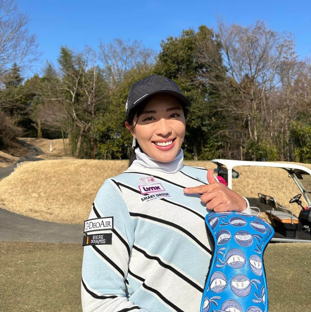 小澤美奈瀬さんのインスタグラム写真 - (小澤美奈瀬Instagram)「本日より、Lynx Golfさまにスポンサー契約をして頂けることになりました🥰💕 リンクスさまの練習器具は私もよく使っていてとてもお気に入りのものばかりです🥰練習器具以外にもゴルフの便利グッズなど細かいところまでゴルファー目線なところも大好きなブランドです😊⛳️キャディバッグやヘッドカバー、シューズやクラブ、インソールなど幅広く取り扱っていますのでぜひ皆様もお気に入りを探してみてくださいね🥰🌸 3/10〜12に神奈川県のパシフィコ横浜で開催されるジャパンゴルフフェア2023にも出店されますのでぜひお立ち寄りくださいね☺️🌟私もブースに行きますよ🥰 リンクスとはオオヤマネコの意味で光を意味するギリシャ語に由来しているそうです🥰オオヤマネコのように鋭い観察眼を持ってこれからもゴルフの情報に敏感に、勉強も引き続き頑張って皆様が豊かなゴルフライフを送れるように精進します☺️💝  #ゴルフ #Lynx #リンクス #小澤美奈瀬」3月1日 18時56分 - i_am_minase