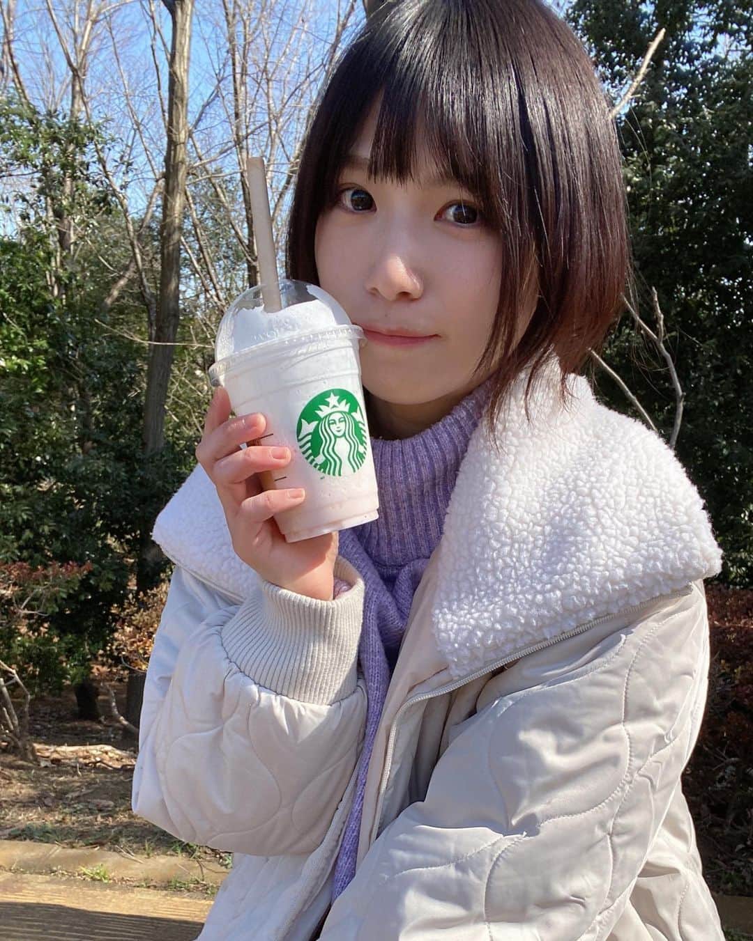 村上りいなさんのインスタグラム写真 - (村上りいなInstagram)「#さくら咲くサクフラペチーノ 🌸  #starbucks #teabreak #sakura」3月3日 13時38分 - riina_murakami