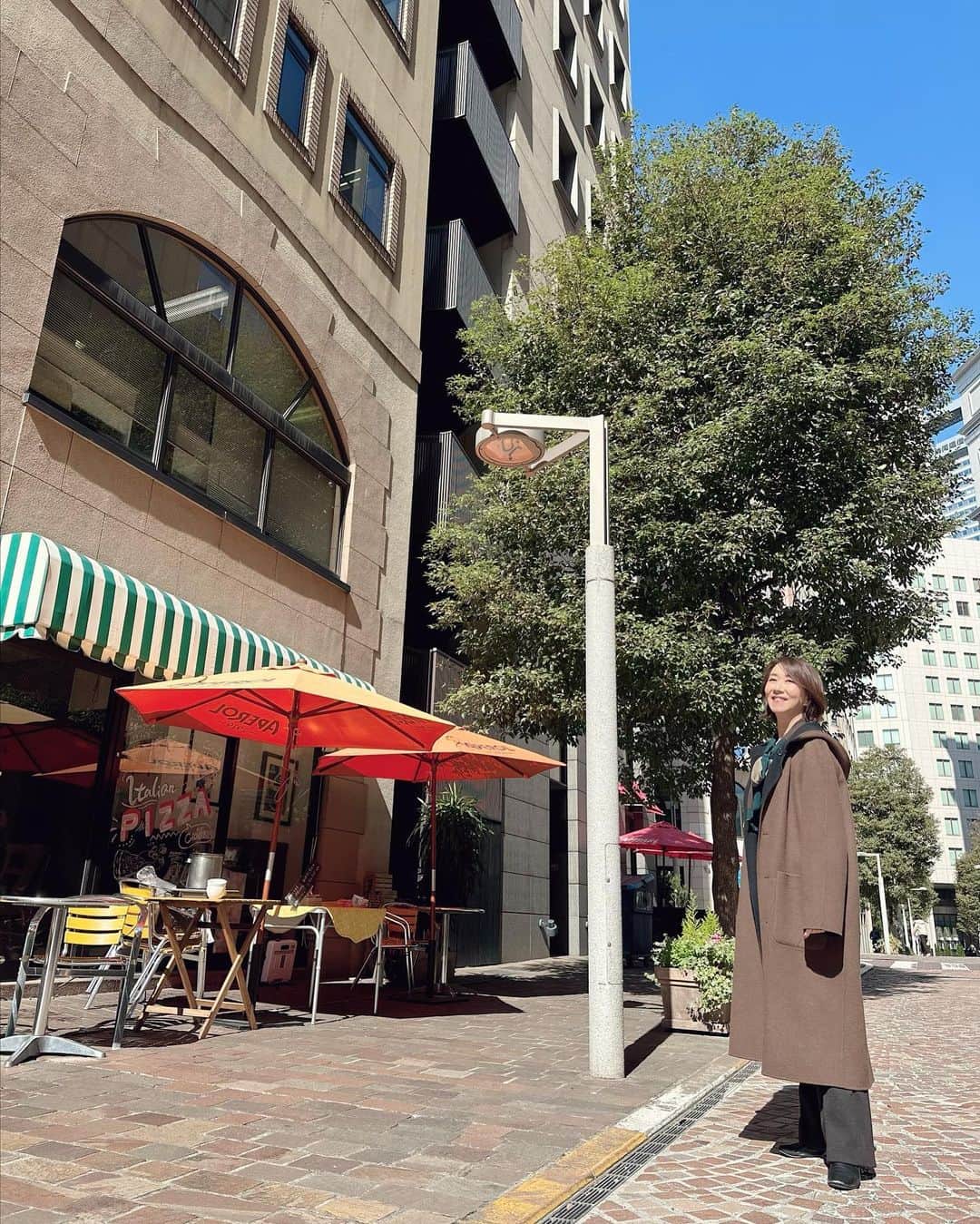 長野智子さんのインスタグラム写真 - (長野智子Instagram)「今日は気持ちがいいですね。  収録終わりでお散歩🚶‍♀️  #イタリア街 #汐留」3月3日 14時59分 - naganotomoko