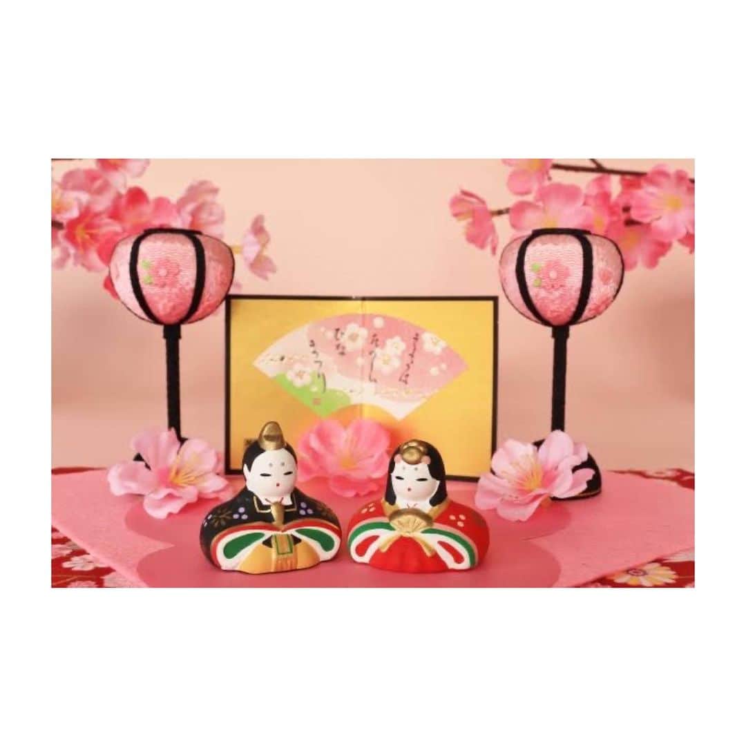 川本愛彩さんのインスタグラム写真 - (川本愛彩Instagram)「. 3月3日ひな祭り🎎 いくつになっても【女のコ】で いたいですね🌸 我が家は息子なので デザートっぽいちらし寿司を作ってみました 笑  しおんは、酢飯が無理なのでおにぎりに🍙 クオリティは、置いといて…笑 女の子の家庭では メイーンイベントですね🌸.ᐟ.ᐟ  灯りをつけましょ ぼんぼりに〜♫  本日TikTok配信もお見逃しなく♡ . . . #3月3日 #ひな祭り #ちらし寿司 #イベント」3月3日 19時07分 - aya_s.collection