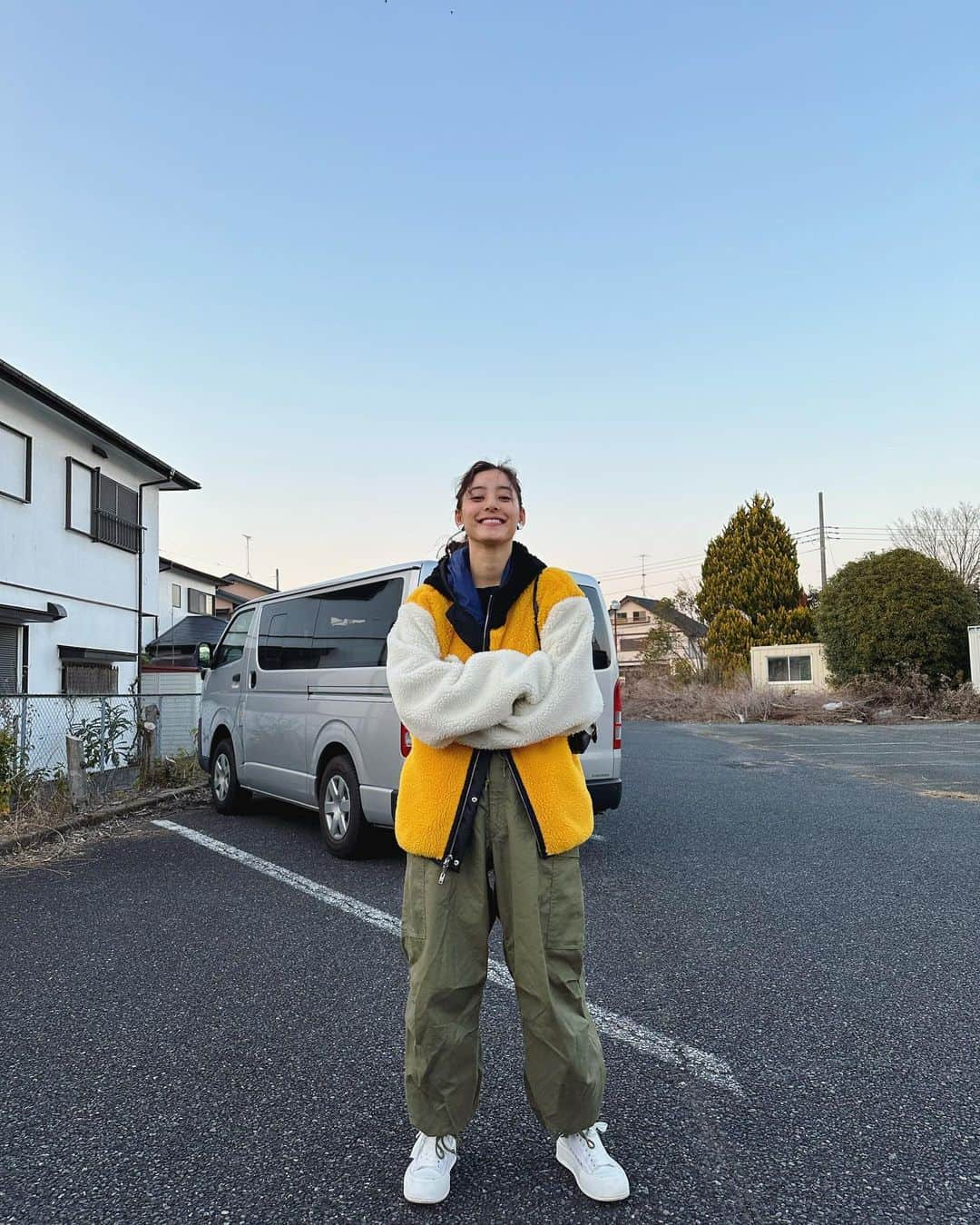 新木優子さんのインスタグラム写真 - (新木優子Instagram)「撮影の日の私服🌞  ボーイな気持ち👦🏻の日  jacket : @marni  pants : @hyke_official  shoes : @alexandermcqueen  bag : @dior」3月3日 23時59分 - yuuuuukko_