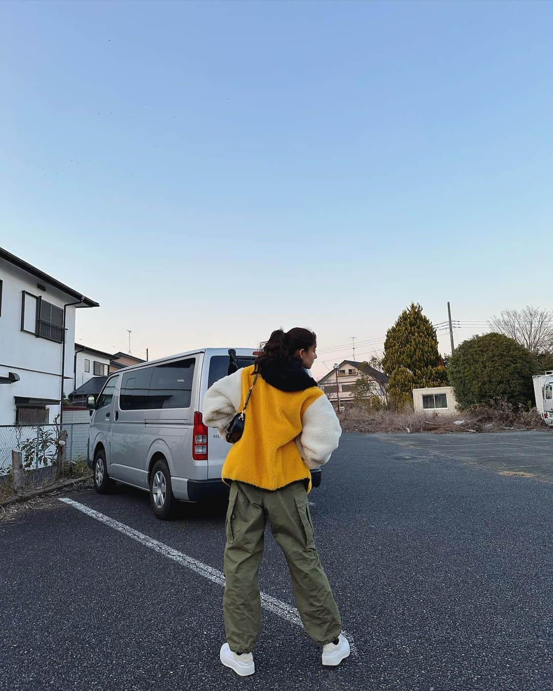 新木優子さんのインスタグラム写真 - (新木優子Instagram)「撮影の日の私服🌞  ボーイな気持ち👦🏻の日  jacket : @marni  pants : @hyke_official  shoes : @alexandermcqueen  bag : @dior」3月3日 23時59分 - yuuuuukko_