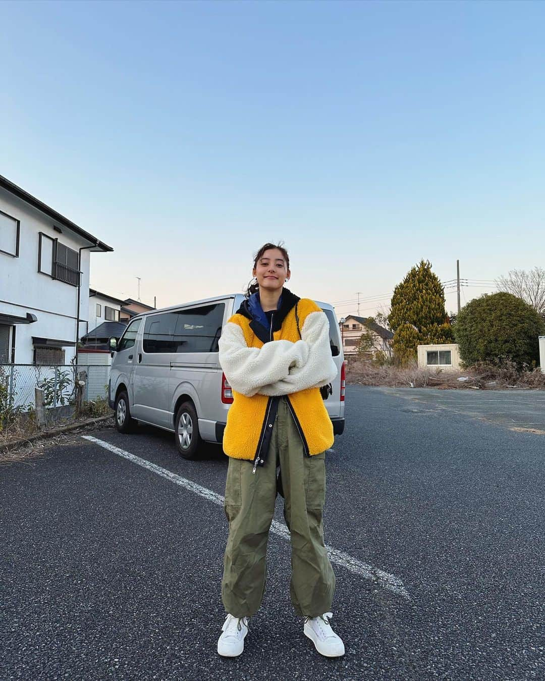 新木優子さんのインスタグラム写真 - (新木優子Instagram)「撮影の日の私服🌞  ボーイな気持ち👦🏻の日  jacket : @marni  pants : @hyke_official  shoes : @alexandermcqueen  bag : @dior」3月3日 23時59分 - yuuuuukko_