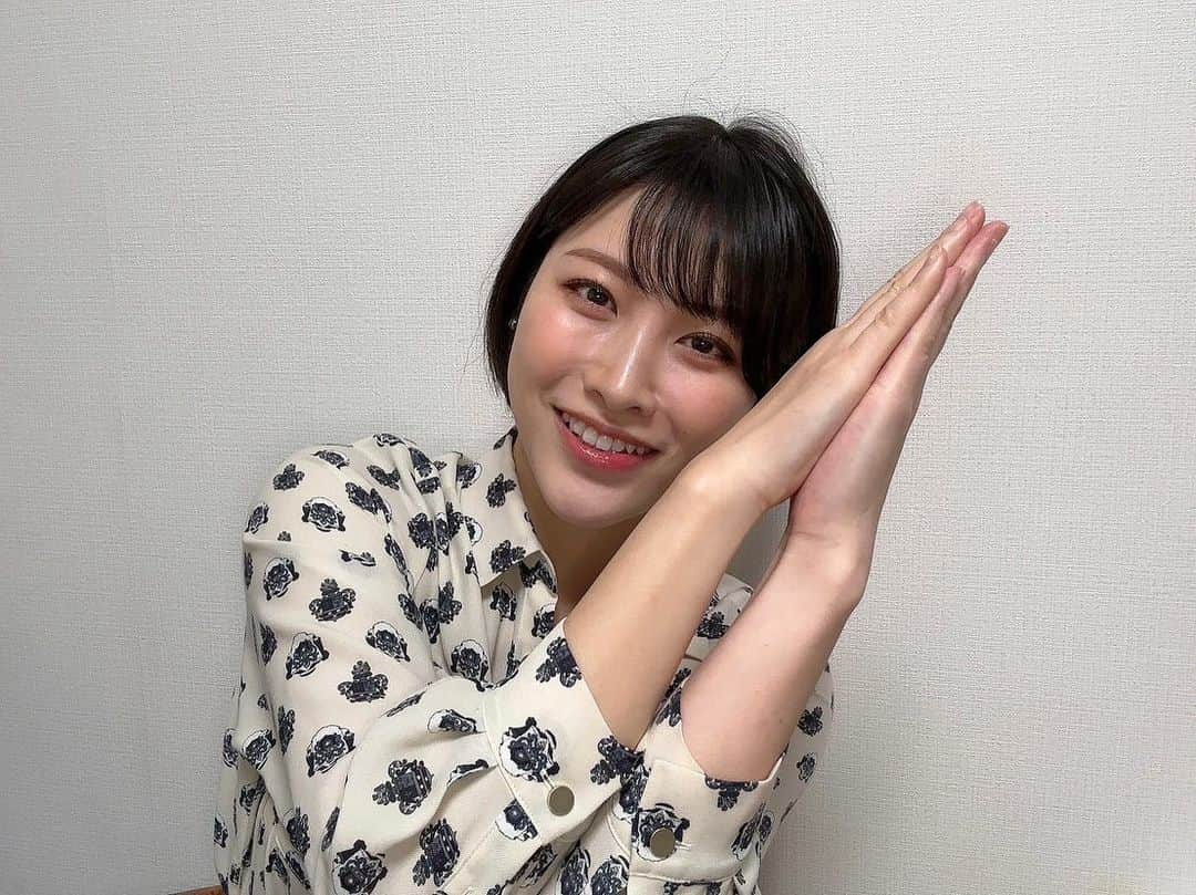 春原未来さんのインスタグラム写真 - (春原未来Instagram)「昨日UPされた,すのちゃんねる(YouTube)ご覧いただけましたか？ 試したことない方はぜひやってみてほしい！ こんなことやってみたい,一緒に〇〇行きたいとかでも好きな人にはなかなか言いにくい🥲 だから男性のほうから誘ってくれたら嬉しかったりする…🙆🏻‍♀️✨  サムネイル候補の写真の一部です。笑  森林原人さんのYouTubeチャンネルにもゲスト出演しましたので,良かったら検索してみてね。  My new YouTube was updated last night.  Could you take a look.  #春原未来 #すのちゃんねる #YouTube #体位 #まぐわい #gracecontinental #ワンピースコーディネート #サムネイル作成 #ญี่ปุ่น #ผู้หญิงผมสั้น #rambutpendek #youtubeチャンネル登録お願いします #花粉症つらい #目薬必須 #寝ても寝ても眠い」3月5日 9時20分 - sunohara_miki