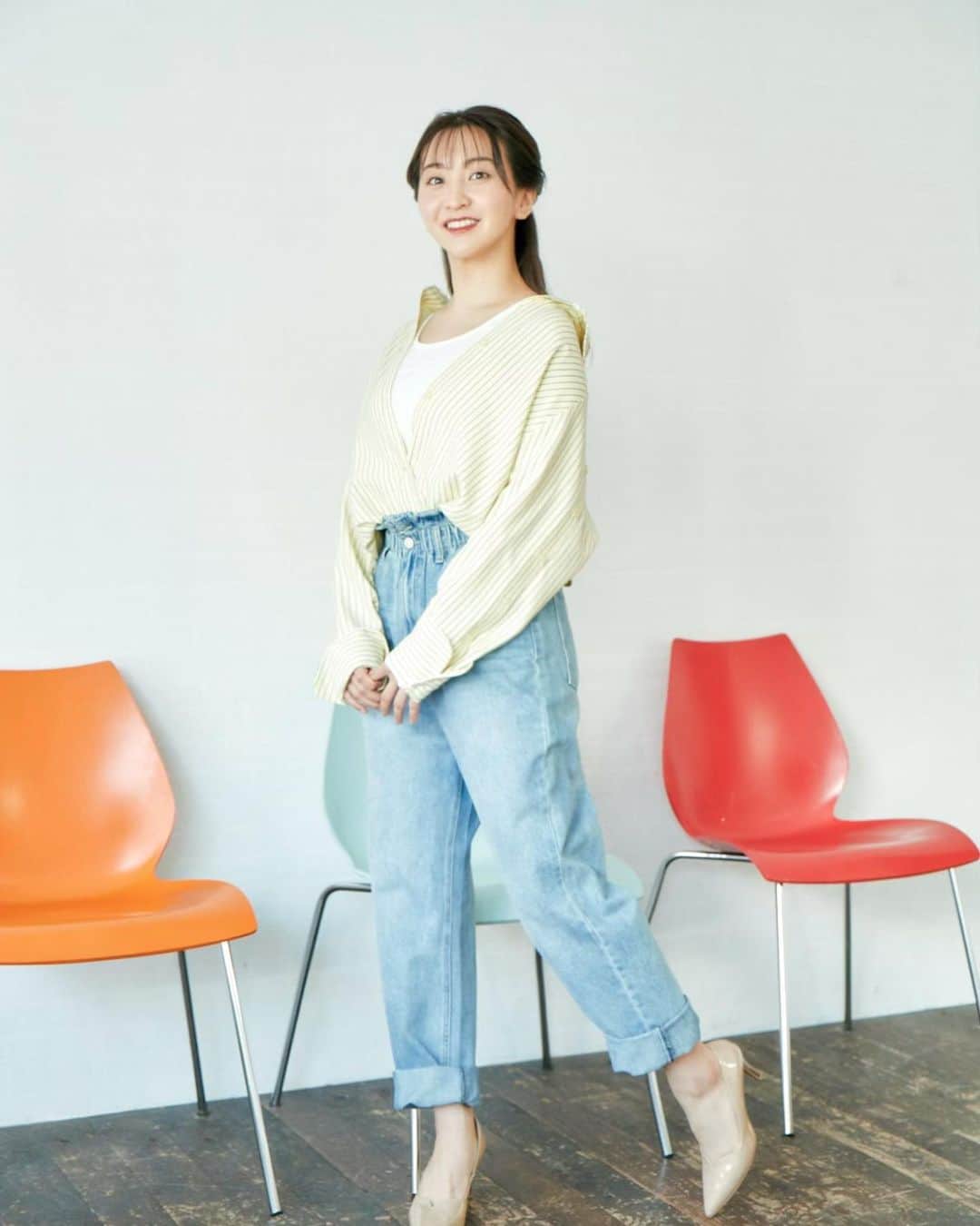 袴田彩会さんのインスタグラム写真 - (袴田彩会Instagram)「デニム新鮮👖✨ ふだんあまり履かないから私服でも着ようかな♪ とある日の撮影📷  tops  #vacncy bottom  #holiday   #ixed」3月5日 16時36分 - ayae.ha