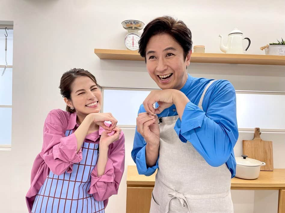 フジテレビ「めざまし8」さんのインスタグラム写真 - (フジテレビ「めざまし8」Instagram)「. 🟠あす3月6日(月)放送予定  ˗ˏˋ🧑‍🍳#谷原章介のテイバンプラス 🍳ˎˊ˗ 普段から料理🍳をする谷原章介が定番料理をおいしくする🍽オリジナルレシピ📖を考案✏️ ひと工夫で大変身させます🧑‍🍳  今回は #ナポリタン 🍝 意外と手間なナポリタンですが、超お手軽✨ “ある技”で食材を加えて進化！ #ワンパン フライパン一つで作ります🍳😋  +‥‥‥‥‥‥‥‥‥‥‥‥‥‥‥‥‥‥‥‥‥‥‥‥‥‥‥+ 👩‍🍳シャツ @lounie_jp 🍴エプロン @marimekkojapan  #めざまし8#谷原章介#永島優美#テイバンプラス」3月5日 19時07分 - mezamashi8.tv