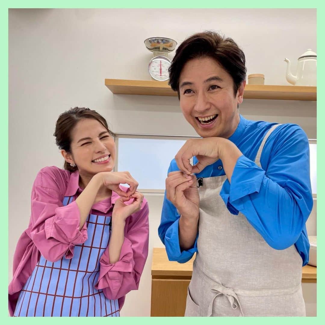 フジテレビ「めざまし8」さんのインスタグラム写真 - (フジテレビ「めざまし8」Instagram)「. ˗ˏˋ🧑‍🍳 #谷原章介のテイバン＋ 🍳ˎˊ˗  #谷原章介 が定番料理を簡単においしくする🍽オリジナルレシピ📖を考案✏️ ひと工夫するだけで大変身させます🧑‍🍳 今回は“ #ワンパン ”フライパン一つで作るのがポイント！ 超簡単な手間いらず #ナポリタン 🍝に挑戦します❣️  詳しいレシピはコチラ📝 *⋆⋅⋅⋅⊱∘──────∘⊰⋅⋅⋅⋆‧*  「世界一優しい！モチ❤️プル ナポリタン！」🍝  📝材料（２人前） スパゲティ1.6mm 200g ベーコン 6枚 タマネギ 大 ½個 ピーマン 1個 ケチャップ 150g 中濃ソース 40g 塩 少々  卵 2個 水 600ml オリーブオイル 大さじ6 こしょう（仕上げに）少々   🥣下準備 ・保存袋に麺と水を入れ、30分置いておく →麺がモチモチするしゆで時間が短縮できる時短テクニック！  ・耐熱容器にオルーブオイル（適量）を入れてから卵を割り入れる →オリーブオイルが卵と容器の間に入り、卵が容器にくっつかない  🍳作り方 ① ベーコンは1.5cm幅にタマネギは厚切りに、ピーマンは種を取って縦に細く切っておく  ② フライパンにオリーブオイルを入れ、中火から強火でベーコンを炒めさらにタマネギを投入、少し焼き色が付くまで炒める  ③ ②に水600ｍL、ケチャップ、中濃ソース、塩を入れて一煮立ちさせる  ④ 下準備で30分水につけておいたスパゲテイを入れゆでる  ⑤ 下準備しておいた卵入りの耐熱容器を、フライパンの中にそうっと入れ、半熟卵を作る  ⑥ 3分半後、耐熱容器を取り出す →フライパンから取り出す際、急に冷やすなど温度変化が生じないようにして下さい。やけど注意！  ⑦ カットしたピーマンを投入、水っぽくなくなるまで、全体を炒める  ⑧ スパゲティを器に盛り、半熟卵をのせコショウ少々をふって完成！  👨‍🍳谷原流！POINT✨ ・フライパン一つ“ワンパン”で手軽に作れるメニュー  ・麺を水につけておくことでモチモチ感が増し、調理時間が短縮できる！  ・耐熱容器に入れた卵を同時にゆでて“半熟卵”を作る時短テクニック！  ぜひ、作ってみてくださいね💕  ※今回使用したフライパンは、26cm深型です。  *⋆⋅⋅⋅⊱∘──────∘⊰⋅⋅⋅⋆‧*  #テイバンプラス #谷原章介 #永島優美 #ナポリタン #ナポリタンレシピ #時短料理 #時短テクニック」3月6日 9時26分 - mezamashi8.tv