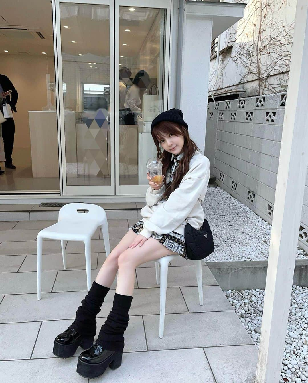 田中れいなさんのインスタグラム写真 - (田中れいなInstagram)「. おいしい梅のジュースに 出会いました🥤💓  ※おいしいって言ったくせに、梅ジュース単体の写真はありません。 自分を撮る事に必死でした。 はい、すみません。 ・‥…━━━☞・‥…━━━☞ #梅ジュース」3月6日 23時06分 - tanakareina.lovendor