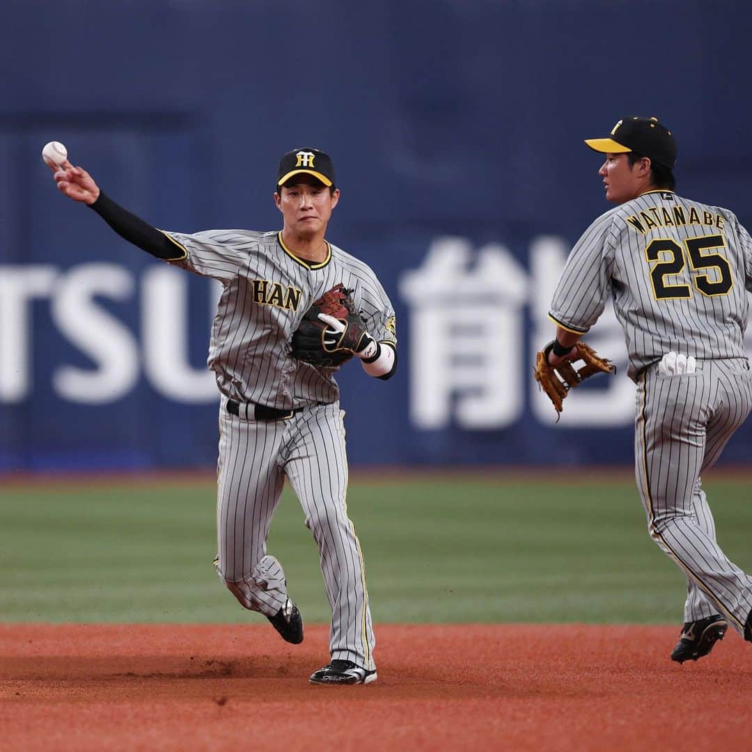 阪神タイガースさんのインスタグラム写真 - (阪神タイガースInstagram)「3月6日侍ジャパン戦の試合の様子です！ #近本光司 選手 #木浪聖也 選手 #才木浩人 選手 #板山祐太郎 選手 #原口文仁 選手 #富田蓮 選手 #加治屋蓮 選手 #西純矢 選手 #阪神タイガース  #侍ジャパン  #WBC #ARE」3月6日 23時21分 - hanshintigers_official