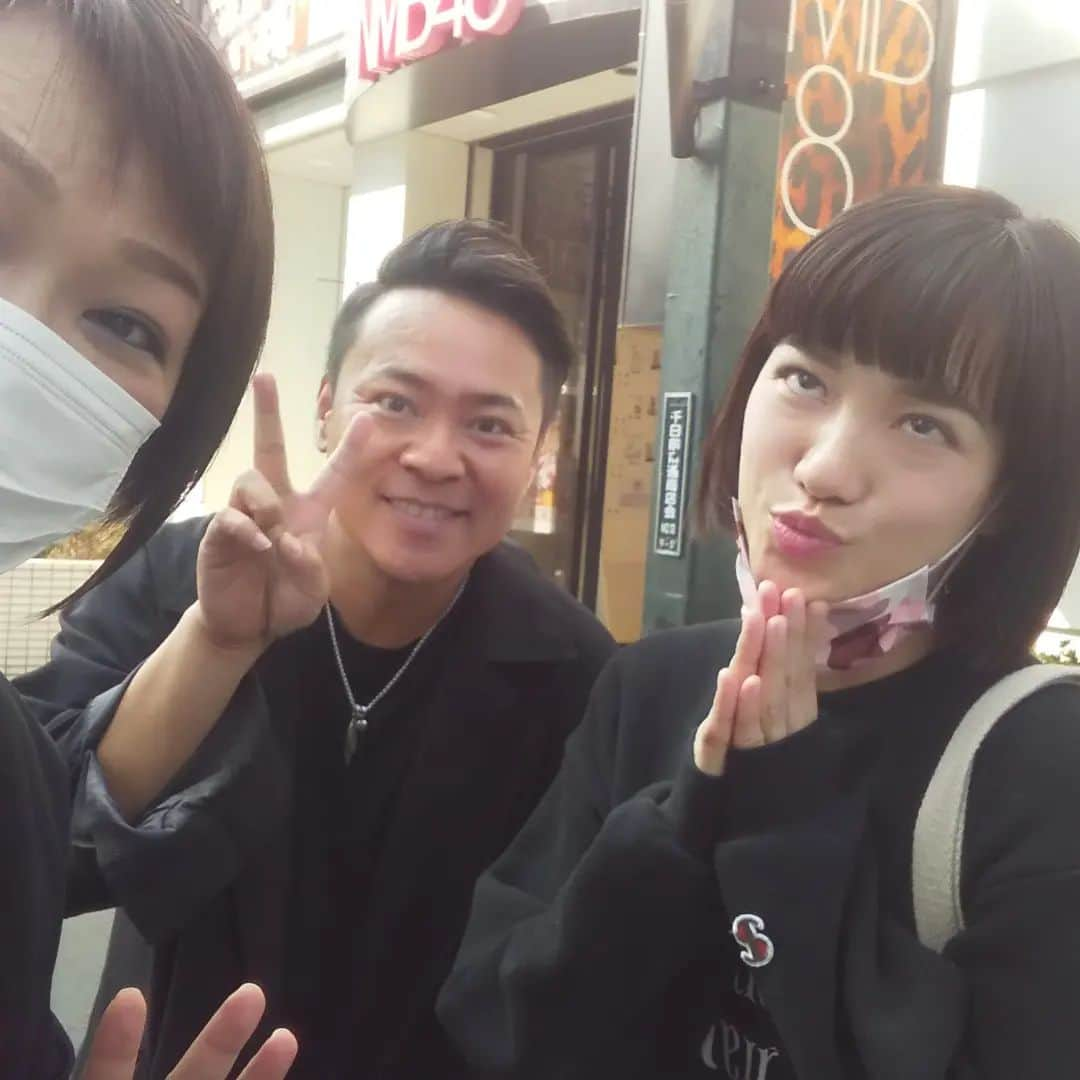 五十嵐サキさんのインスタグラム写真 - (五十嵐サキInstagram)「ランチ🍀  #高井俊彦 兄さんのお知り合いのお店 #裏難波 #本日 オープン #ベラボッカ #パン食べ放題 #ジュース飲み放題 #チーズ とろとろトッピング #お肉 #パスタ #豪華ランチ #めちゃ美味しかった #お腹いっぱい #高井兄さん ご馳走さまでした🙏 #なんばグランド花月 #合間 #金原早苗 ちゃんと遭遇 #吉本新喜劇 #五十嵐サキ」3月8日 14時41分 - saki_igarashi