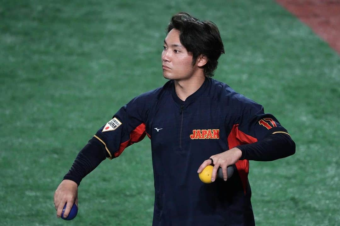 侍ジャパンさんのインスタグラム写真 - (侍ジャパンInstagram)「8日、「カーネクスト 2023 WORLD BASEBALL CLASSIC™ 東京プール」の開幕を翌日に控え、侍ジャパントップチームは東京ドームで練習と公式記者会見を行いました。 会見には栗山英樹監督、大谷翔平選手、今永昇太選手、ラーズ・ヌートバー選手が登壇しました。  #侍ジャパン #WorldBaseballClassic #カーネクスト2023WBC東京プール #栗山英樹 #ダルビッシュ有 #大谷翔平 #伊藤大海 #甲斐拓也 #ヌートバー #Nootbaar #今永昇太」3月8日 23時54分 - samuraijapan_official