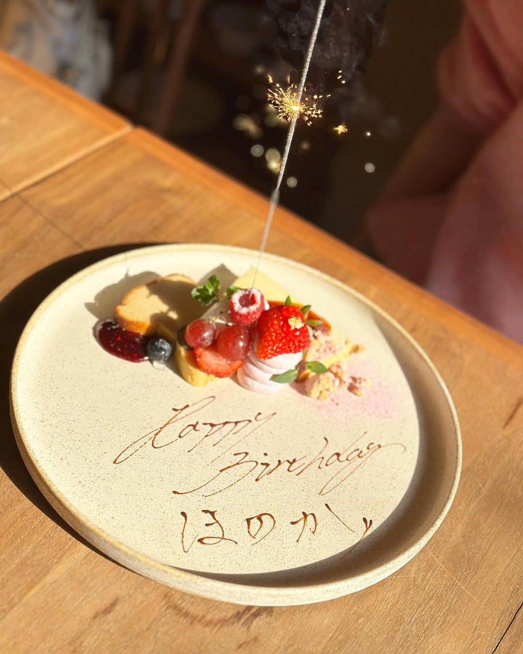 ririさんのインスタグラム写真 - (ririInstagram)「🎶Happy Happy Happy🎶 Birthday @honoka_kada 🎂🧸 ほのぼのランチ🍴からの サプライズケーキ🍰大成功☺️🍀 可愛いカフェに 可愛いほのかに 可愛い大渋滞🚗🚌🚛🚙🚐🚚  またゆっくりLUNCH🍽しよね💓 素敵な1年にしてね☺️🌈 おめでとう🎊🎂💖  #love #birthday #誕生日」3月10日 21時16分 - riri.ribon
