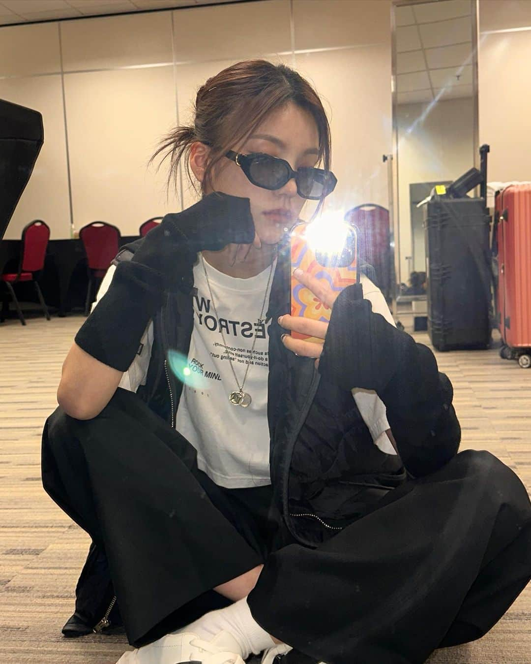 ITZYさんのインスタグラム写真 - (ITZYInstagram)「수상한 그녀(들)😎」3月10日 23時50分 - itzy.all.in.us