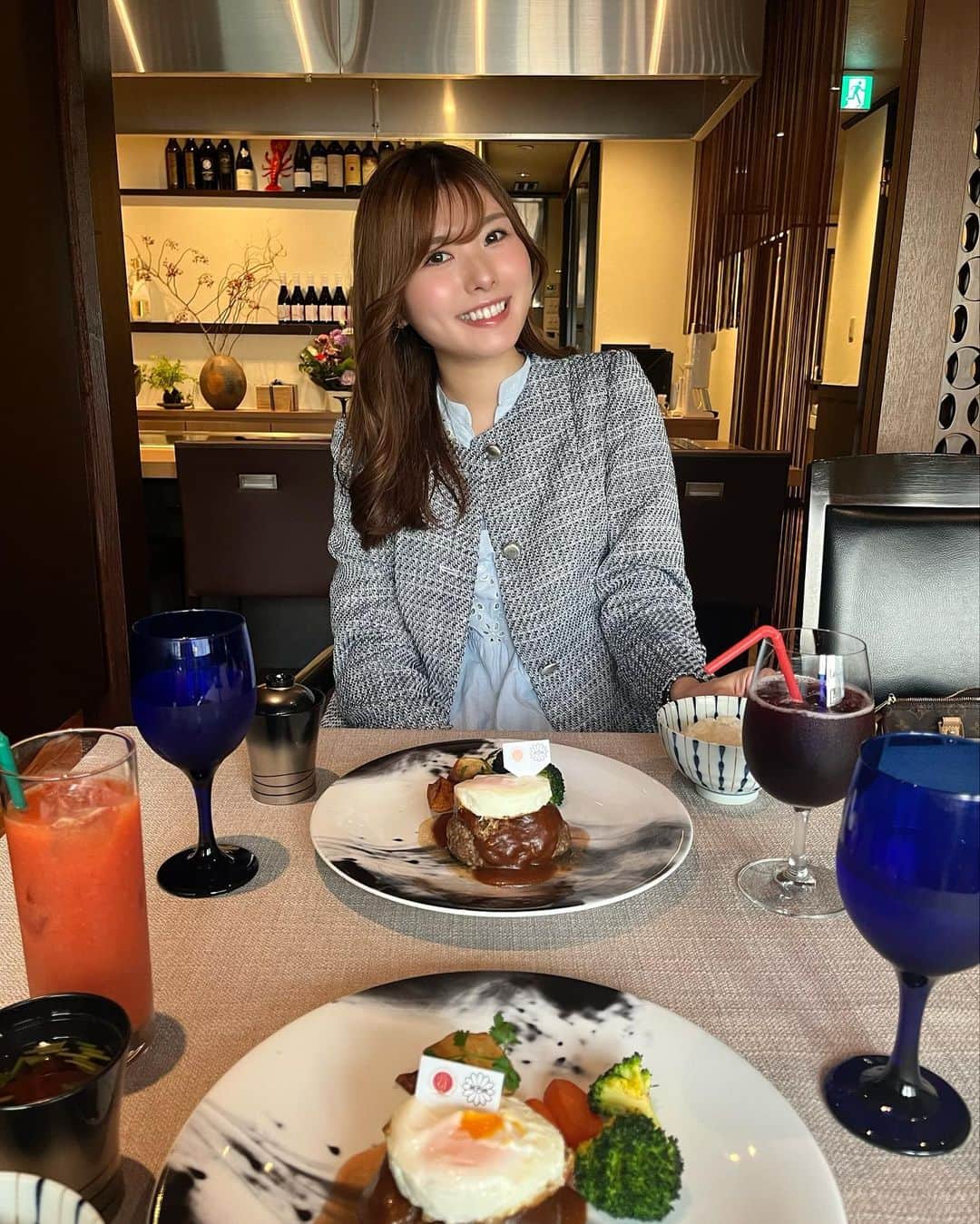 YOUKORINさんのインスタグラム写真 - (YOUKORINInstagram)「神戸牛ハンバーグランチ🤤✨ @kobe.steak.kizuna   神戸牛100%のハンバーグランチを頂いて来ました✨ お店の雰囲気も高級感があって 素敵なランチを過ごせました💓 ハンバーグもしっかり肉厚で満足すぎた🥹✨美味しかったぁ🥰  デザートはくま🧸！！← くま好きにはたまらん🤤❤️ 可愛いし美味しいし幸せ❣️ 神戸ランチのおすすめに追加🤍  #PR#神戸牛 #三宮ステーキ #鉄板焼神戸牛 #ステーキレストラン #三ノ宮神戸牛 #神戸牛ハンバーグレストラン #ステーキ三宮神戸牛 #神戸ステーキ#神戸ランチ#kobe#三宮ランチ#神戸ステーキきづな」3月11日 21時08分 - xxy0uc0riinxx