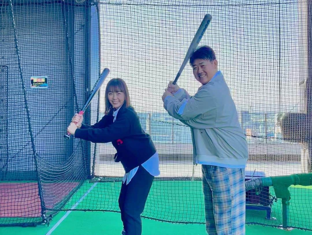 田中律子さんのインスタグラム写真 - (田中律子Instagram)「マネージャーからのお知らせ📺  WBC⚾️盛り上がっている毎日ですが 明日のバス旅も野球ファンは見逃せないっ‼️  明日14:40-16:30 テレビ朝日『路線バスで寄り道の旅』 ゲストは平成の怪物、松坂大輔さん⚾️ @matsu_dice18   隅田川〜所沢で投げて、打って、食べまくる 10周年特別版なのでいつもより放送時間が長いよSP✨✨ 皆様の応援あって、 番組も祝10年㊗️です🎉✨✨ いつもありがとうございます！ バス旅o.a後、日本VSオーストラリア戦もあります⚾️  ぜひ、ご覧くださいませ🙌🏻  ▪︎明日のam9:20頃~ TBSラジオ 地方創生プログラム 『ONE-J』　　 沖縄北谷にあるビーチタワーから生放送🏝 律子出ます❗️こちらもradiko含めてぜひご視聴 くださいませ📻 パーソナリティ🎙#本仮屋ユイカ さん #嘉大雅アナ   #テレビ朝日 #バス旅 #路線バスで寄り道の旅 #徳光和夫 #田中律子 #松坂大輔 さん #平成の怪物 #⚾️#wbc #tbsラジオ#onej #radiko」3月11日 21時47分 - ri2kotanaka