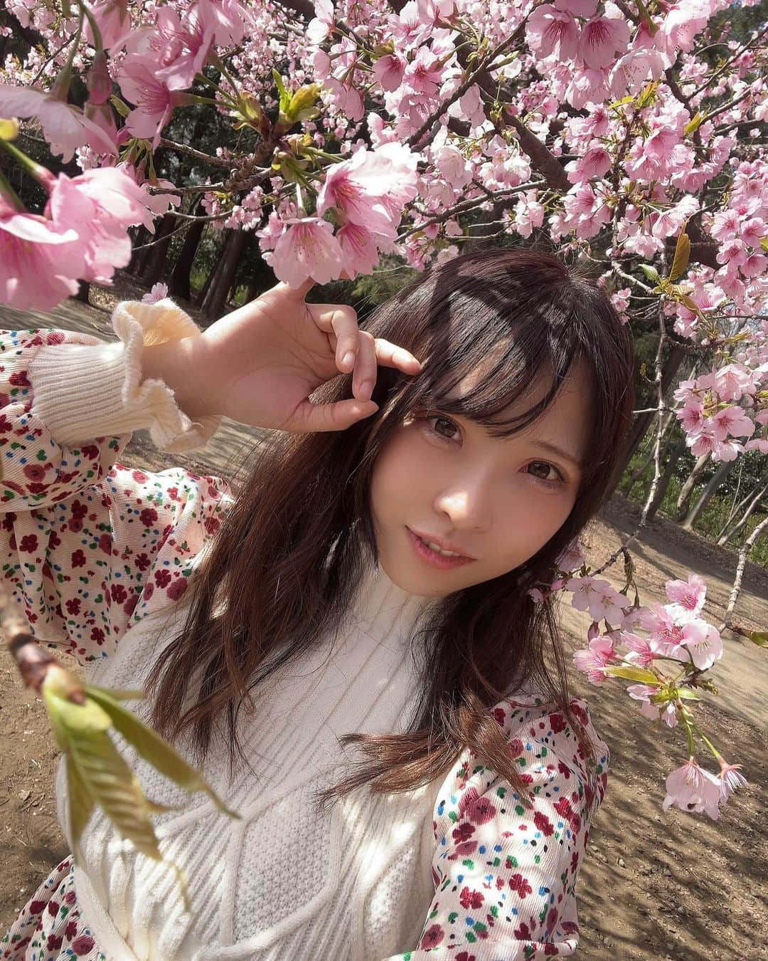 日下部ほたるさんのインスタグラム写真 - (日下部ほたるInstagram)「🌸  3/18(土)カメラの教室 https://www.cameraschool.info/post/230318 3/19(日)4thDVDリリイベ https://passmarket.yahoo.co.jp/event/show/detail/02pmj98d97v21.html  #撮影会 #撮影会モデル #被写体 #被写体モデル #被写体希望 #model #portrait #idol #写真好きな人と繋がりたい #ポートレート好きな人と繋がりたい #カメラマンさんと繋がりたい #カメラマン募集 #写真撮ってる人と繋がりたい #ファインダー越しの私の世界 #ポートレート #写真部 #girl  #角色扮演 #偶像 #东京 #코스프레 #아이돌 #도쿄」3月11日 23時28分 - hotaru_kusakabe