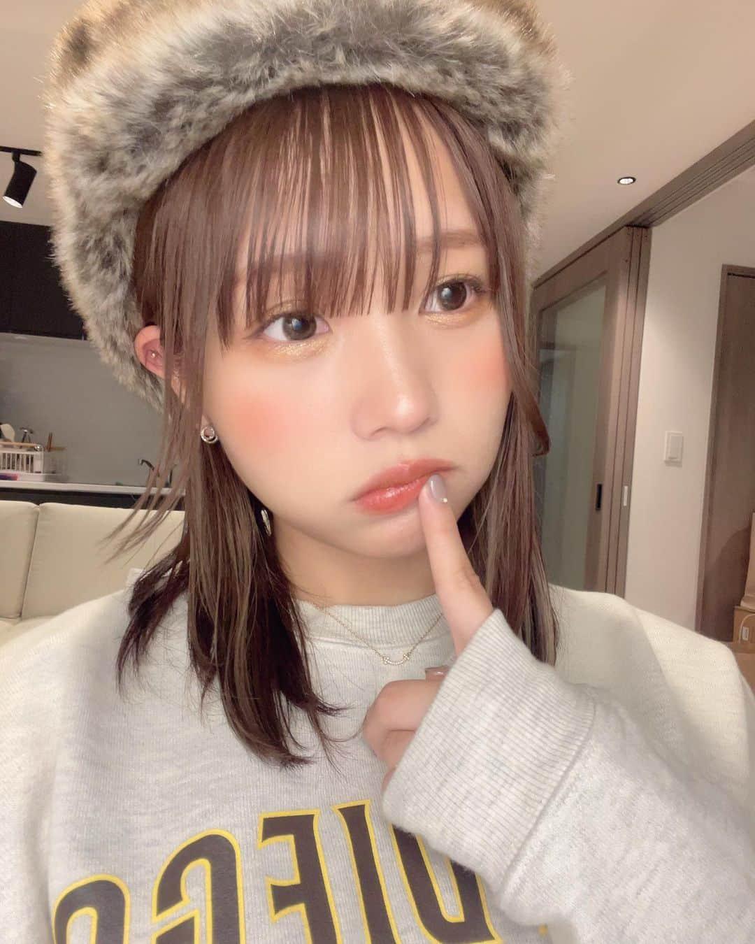 流那(ルナ)さんのインスタグラム写真 - (流那(ルナ)Instagram)「自撮りは可愛くね🥹 今日のYouTube見てほしいけど 大泣きしすぎて顔おわってるので、 インスタには完璧の自撮りを載せておくね」3月13日 19時42分 - mm_runa