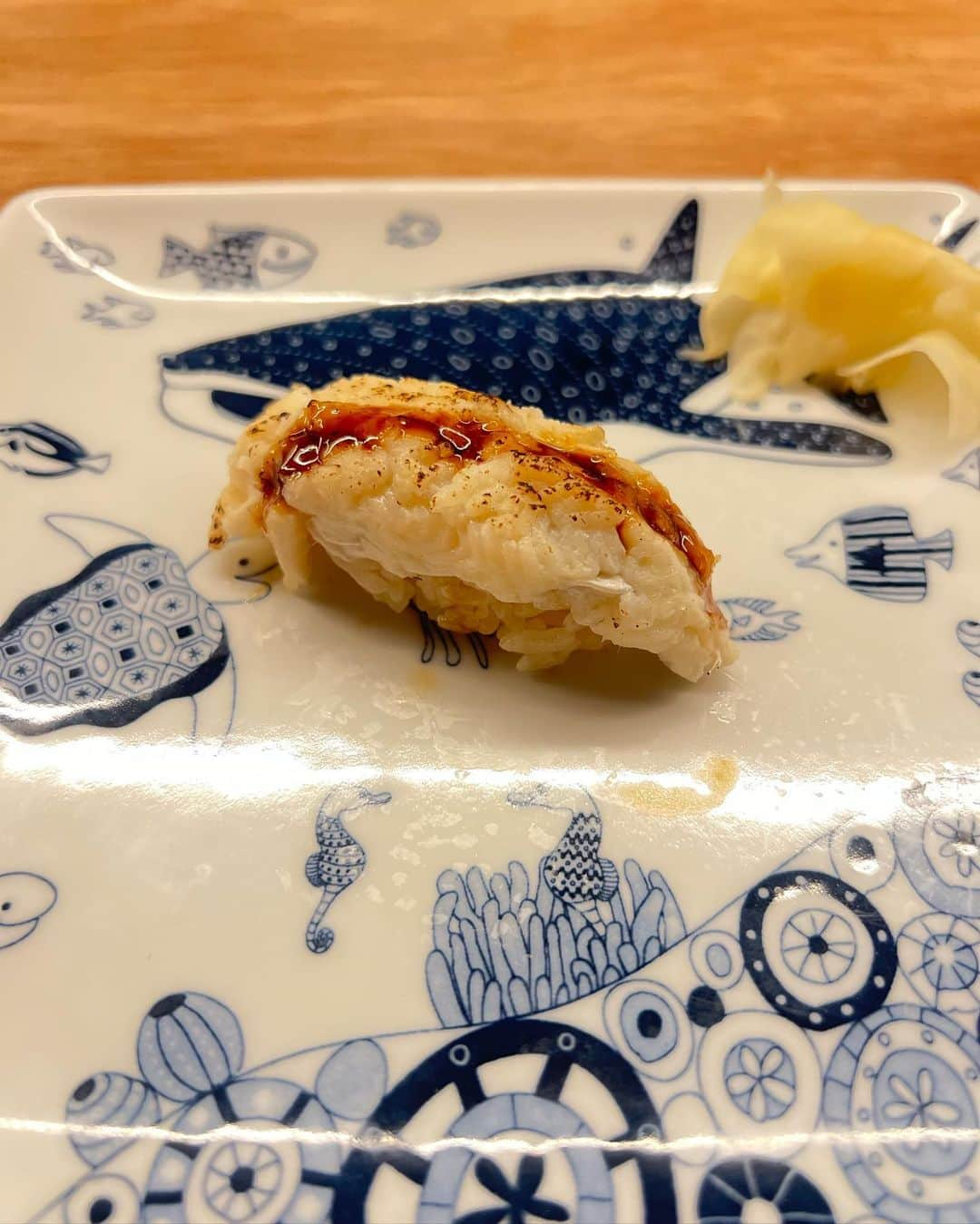 森カノンさんのインスタグラム写真 - (森カノンInstagram)「🐟🍣 五反田駅に新しく出来た寿司BARの  @sushibarcozy に行って美味しい お鮨食べて来たよ～！！！  うにく寿司もあって豊富なバリエーションで どのネタもぺろっと食べられちゃいました❤️‍🔥  みんなも是非っっ🫶🏻🫶🏻🫶🏻  ------------------------------------  Sushi Bar 魚々 Cozy  📍 東京都品川区東五反田1-11-5バルミー五反田201  ------------------------------------  PR @sushibartotocozy #五反田ディナー #五反田飲み #おしゃん #赤酢 #深夜営業 #sushibartotocozy #五反田寿司 #寿司bar #五反田 #寿司 #鮨」3月14日 23時09分 - mkanon211